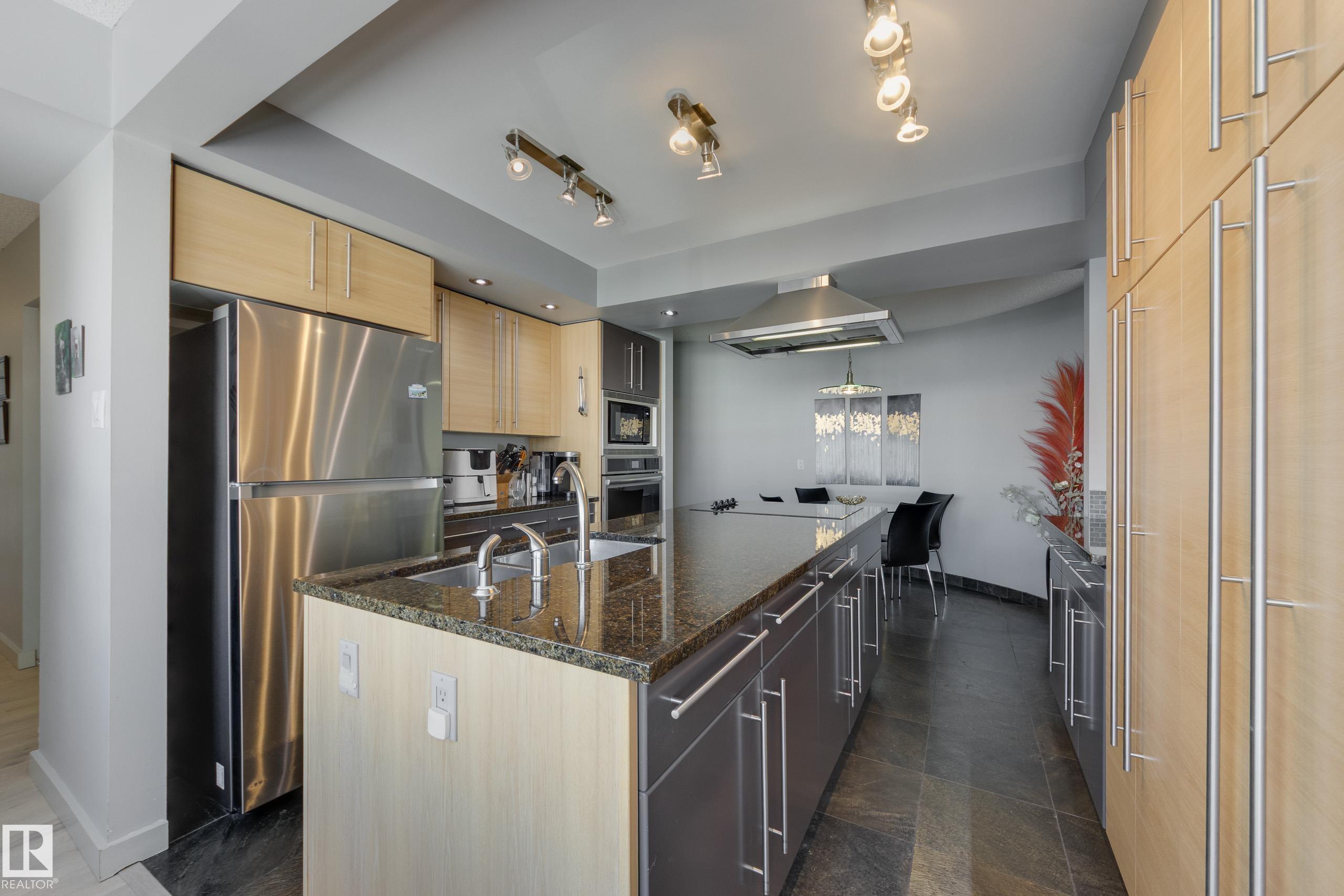 https://zimg.paragon.ice.com/ParagonImages/Property/PM/RAE/225388383/7/0/0/77f76ca0591ef92c502b5189d32950b0/1/696d95bc148b38d4b7af37d547627101/225388383-53f41c3c-afc5-4b57-8ded-07d01eb62bad.JPG