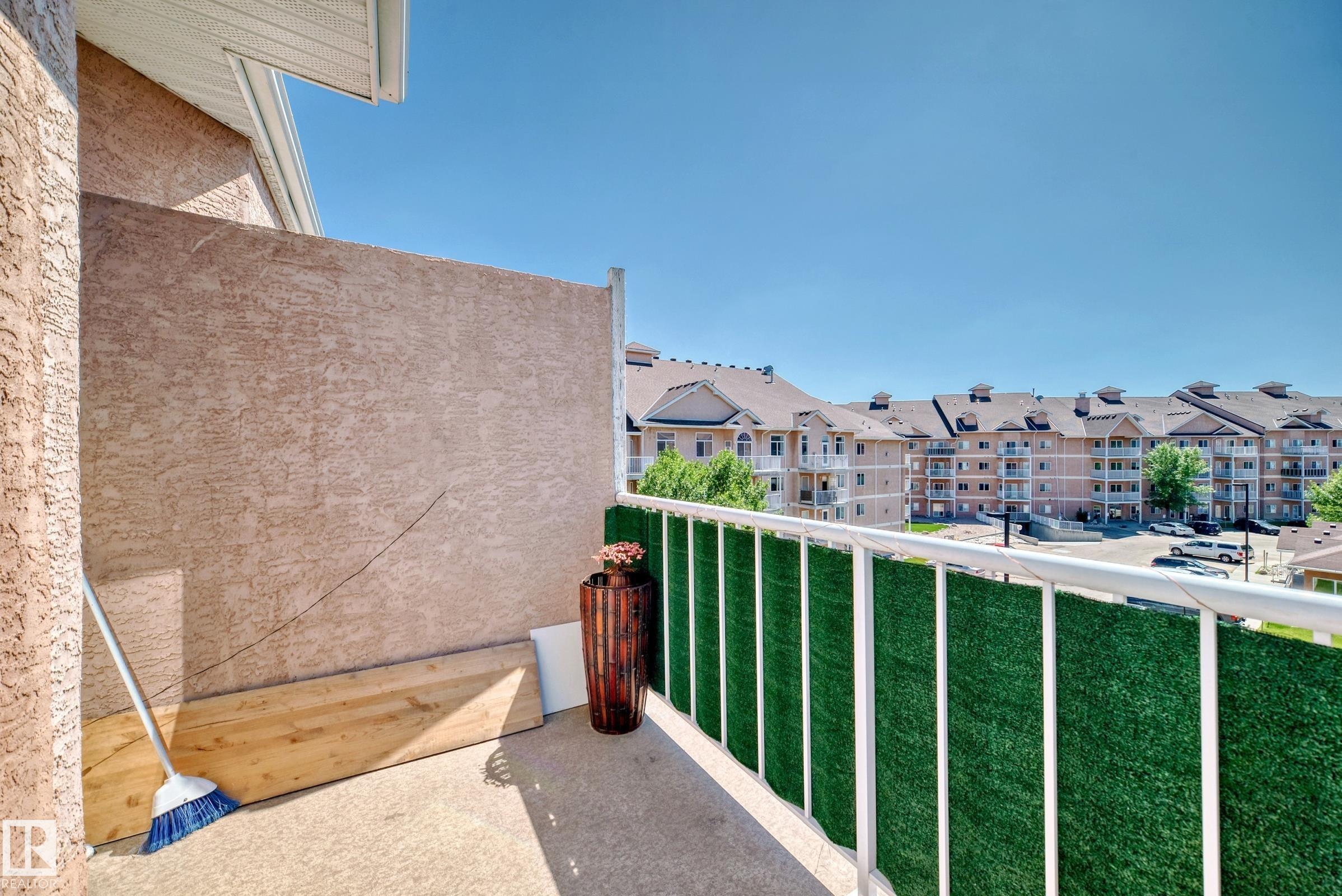 Photo 12 at 424 - 4312 139 Avenue NW, Clareview Town Centre, Edmonton