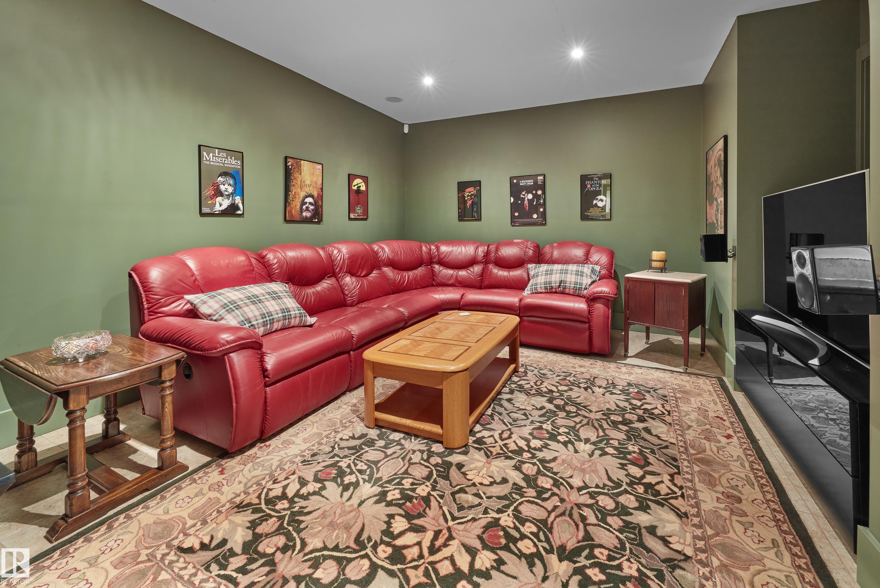 Photo 23 at 9135 117 Street NW, Windsor Park, Edmonton