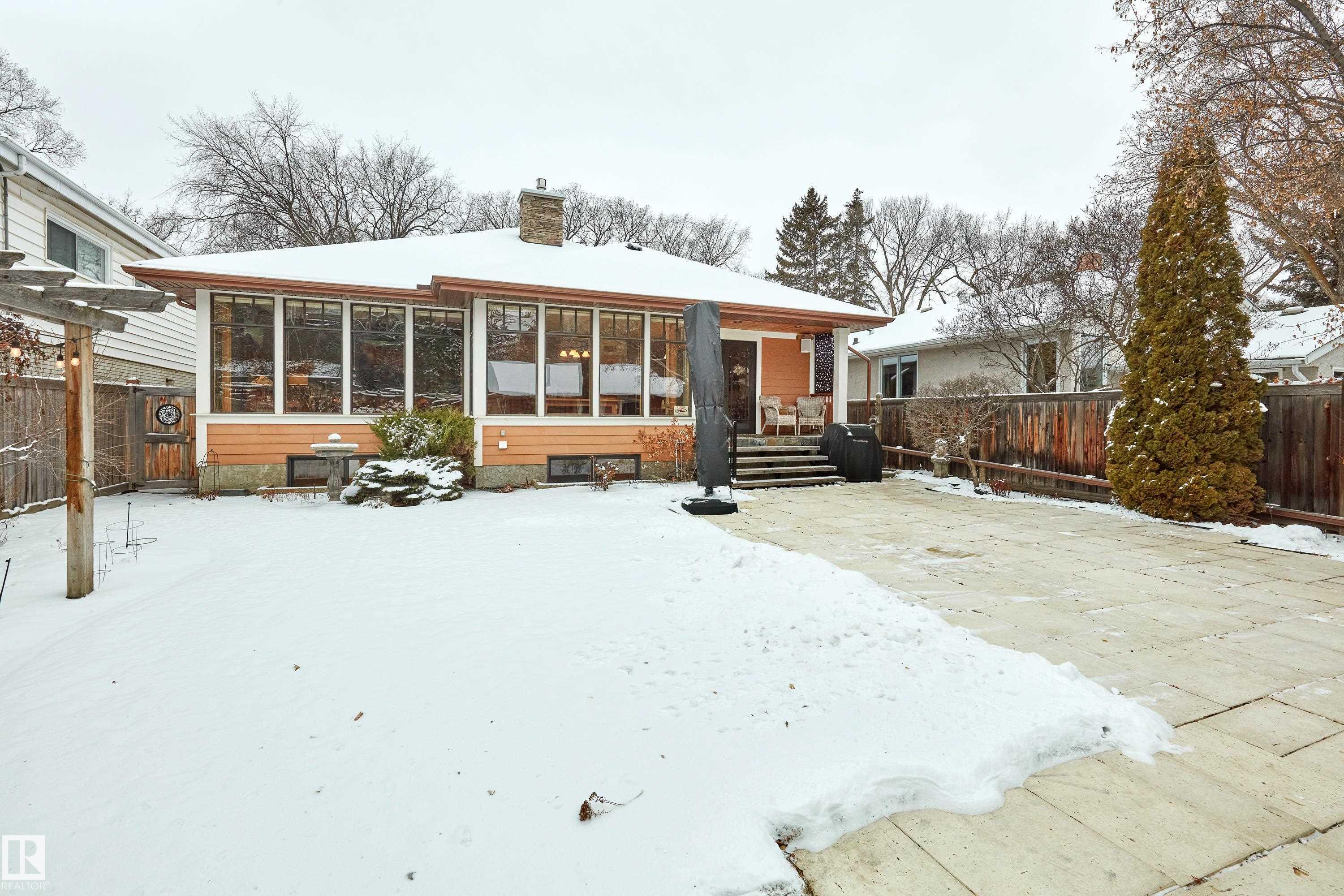 Photo 35 at 9135 117 Street NW, Windsor Park, Edmonton