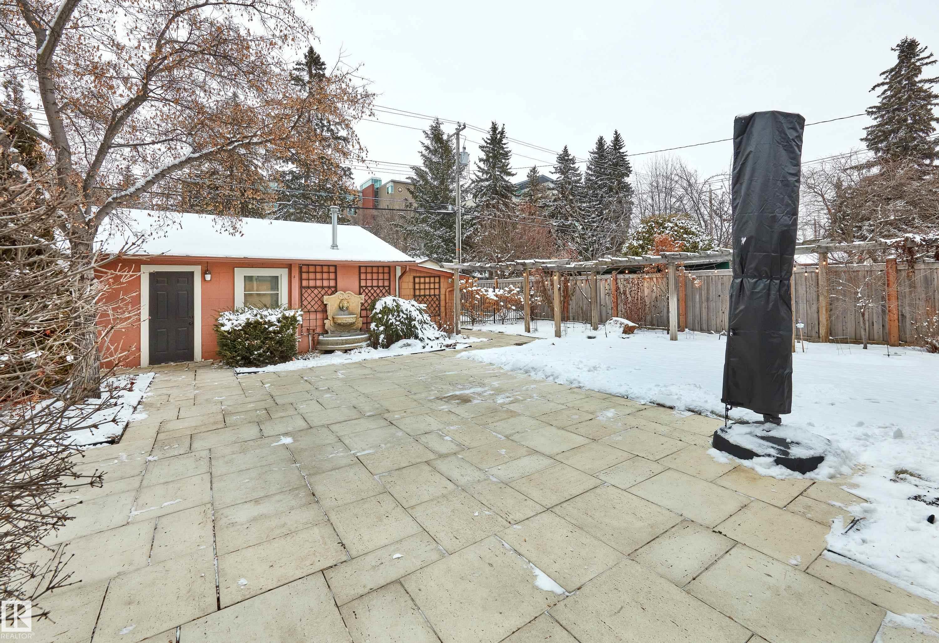 Photo 36 at 9135 117 Street NW, Windsor Park, Edmonton
