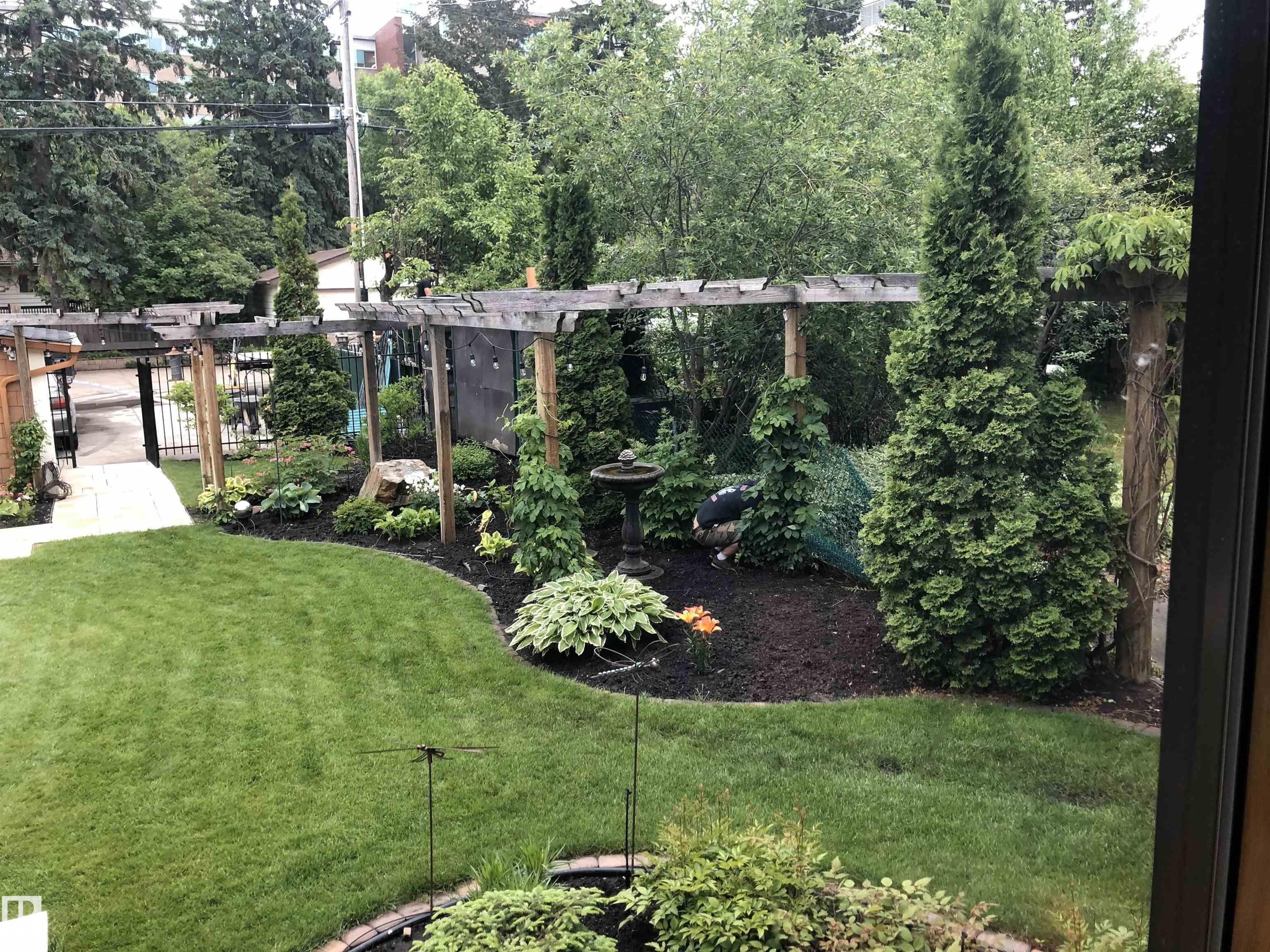 Photo 49 at 9135 117 Street NW, Windsor Park, Edmonton