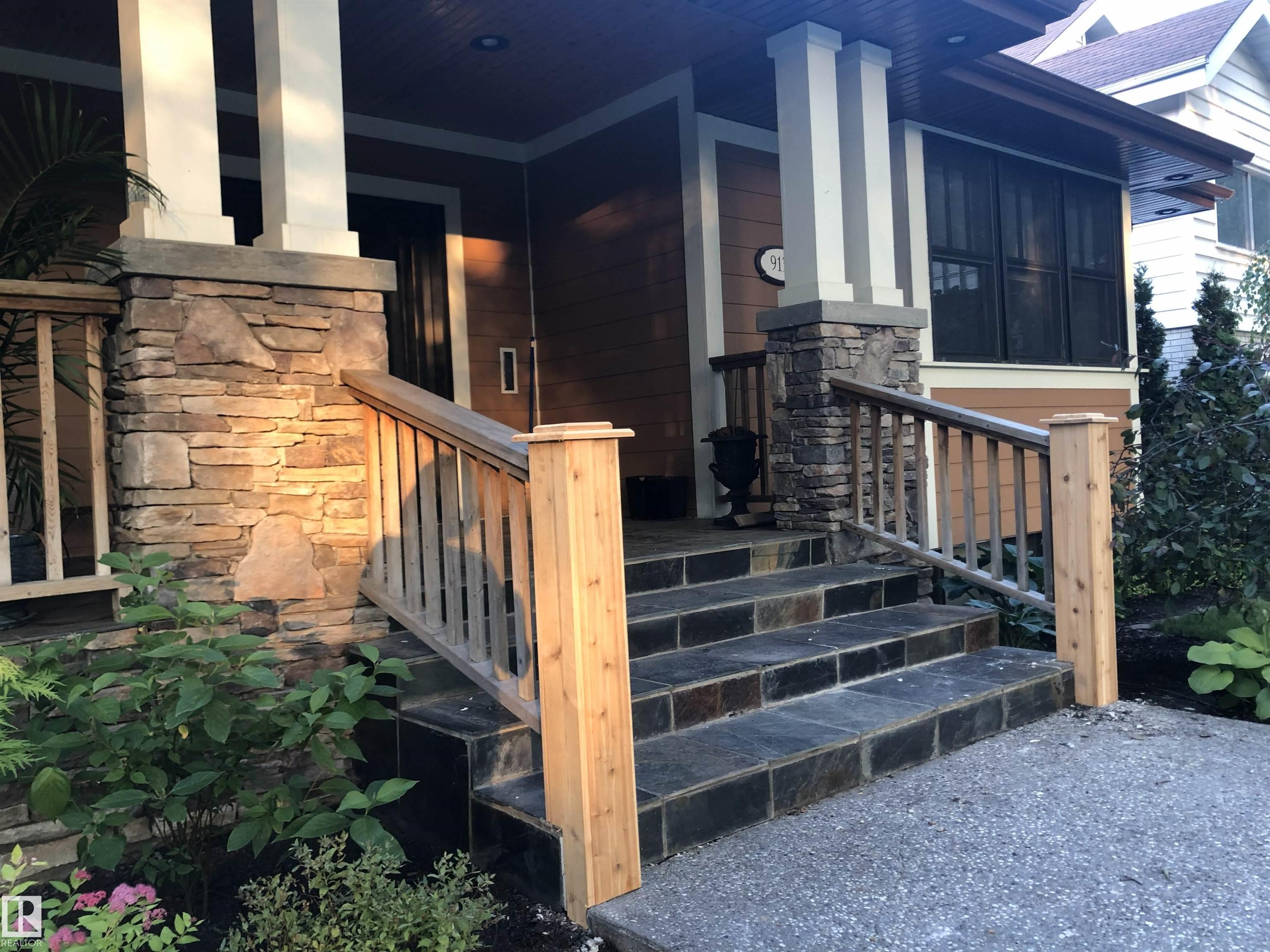 Photo 51 at 9135 117 Street NW, Windsor Park, Edmonton