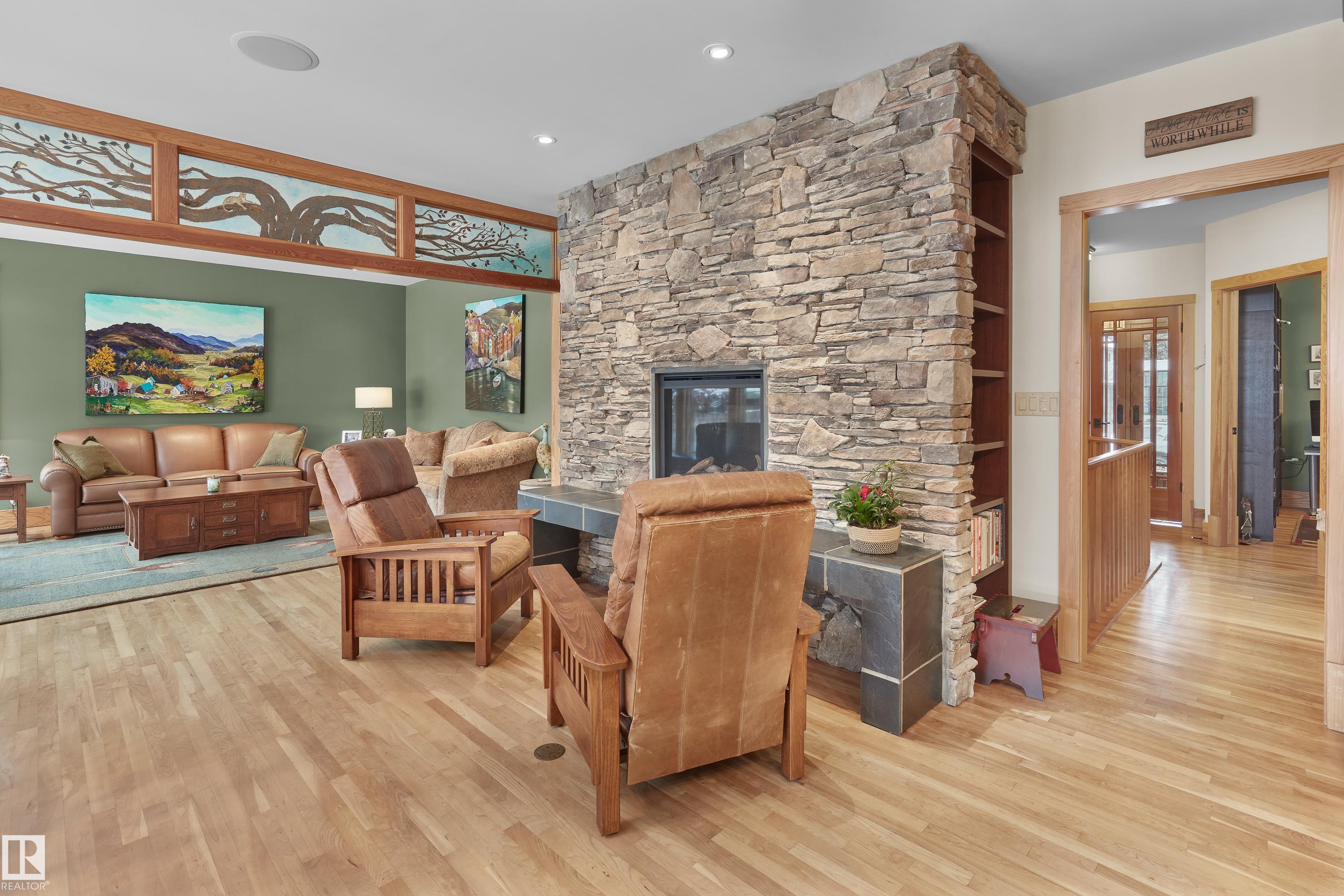 Photo 10 at 9135 117 Street NW, Windsor Park, Edmonton