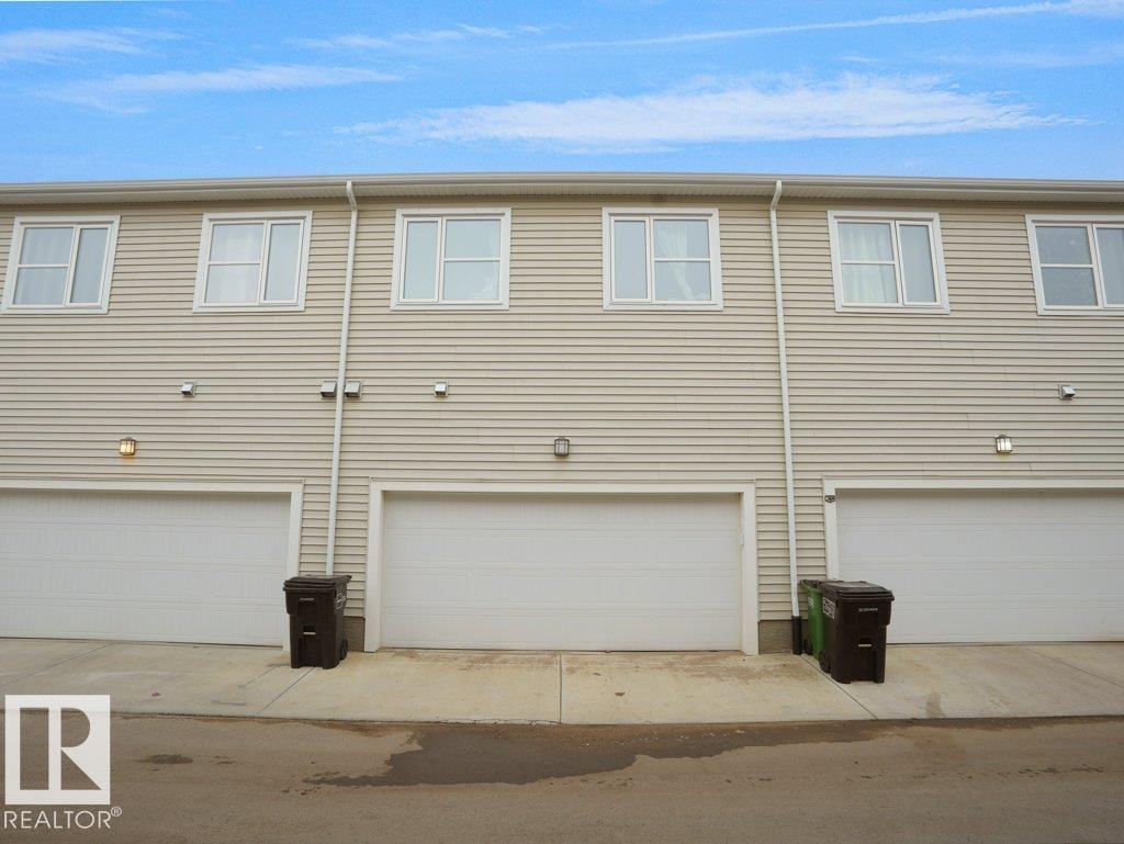 Photo 9 at 20329 15a Avenue NW, Stillwater, Edmonton