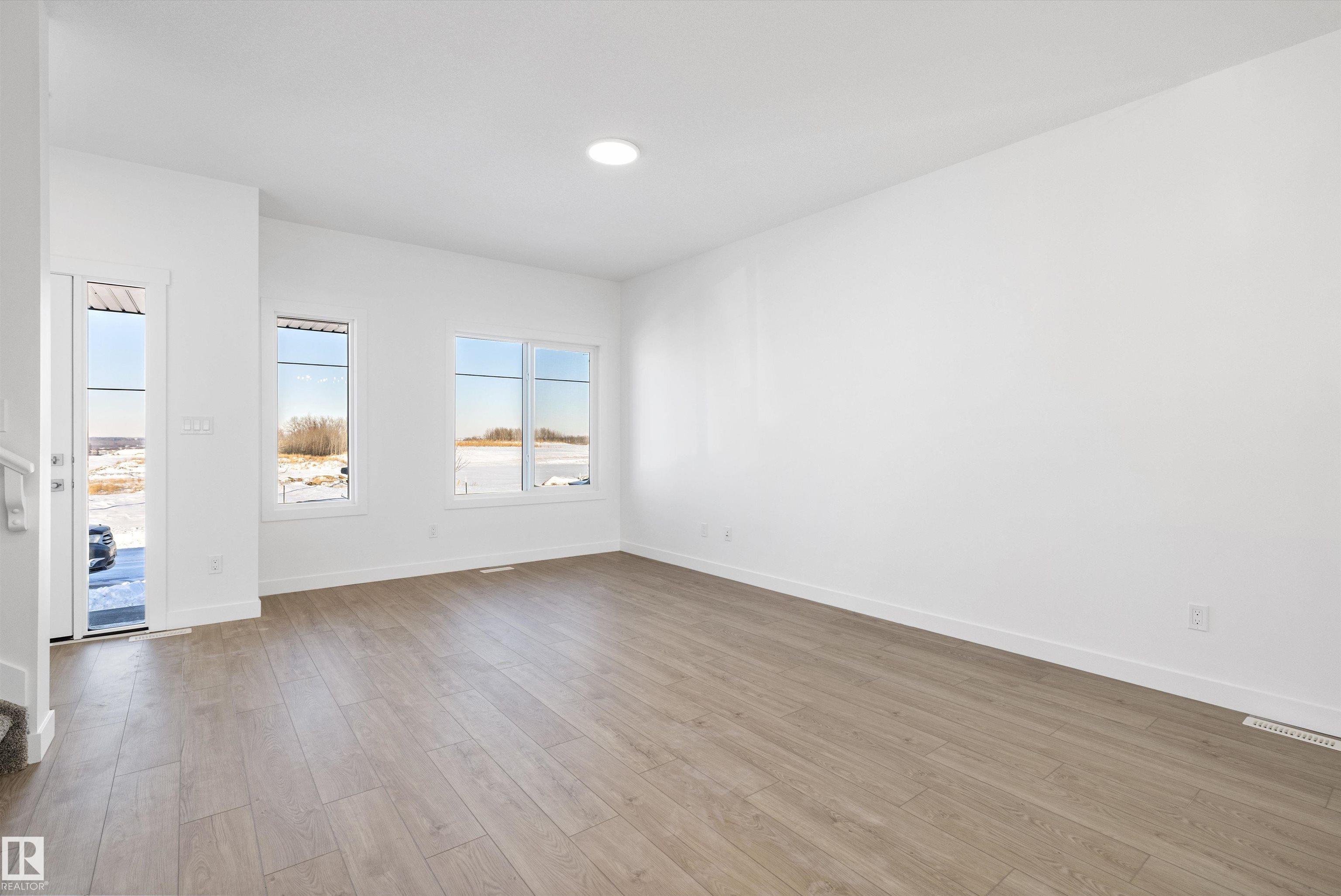 Photo 6 at 4594 Warbler Loop NW, Kinglet Gardens, Edmonton