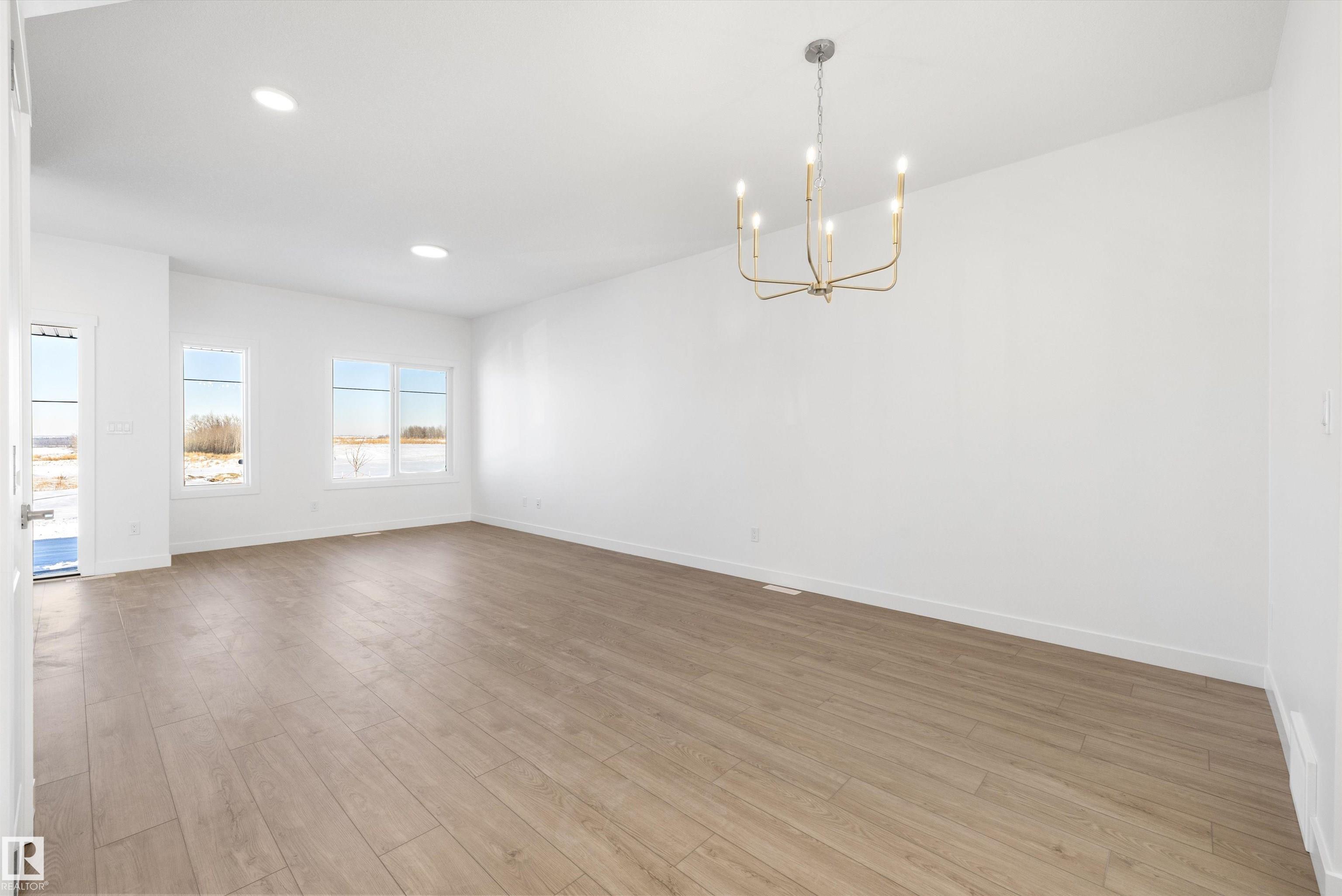 Photo 9 at 4594 Warbler Loop NW, Kinglet Gardens, Edmonton