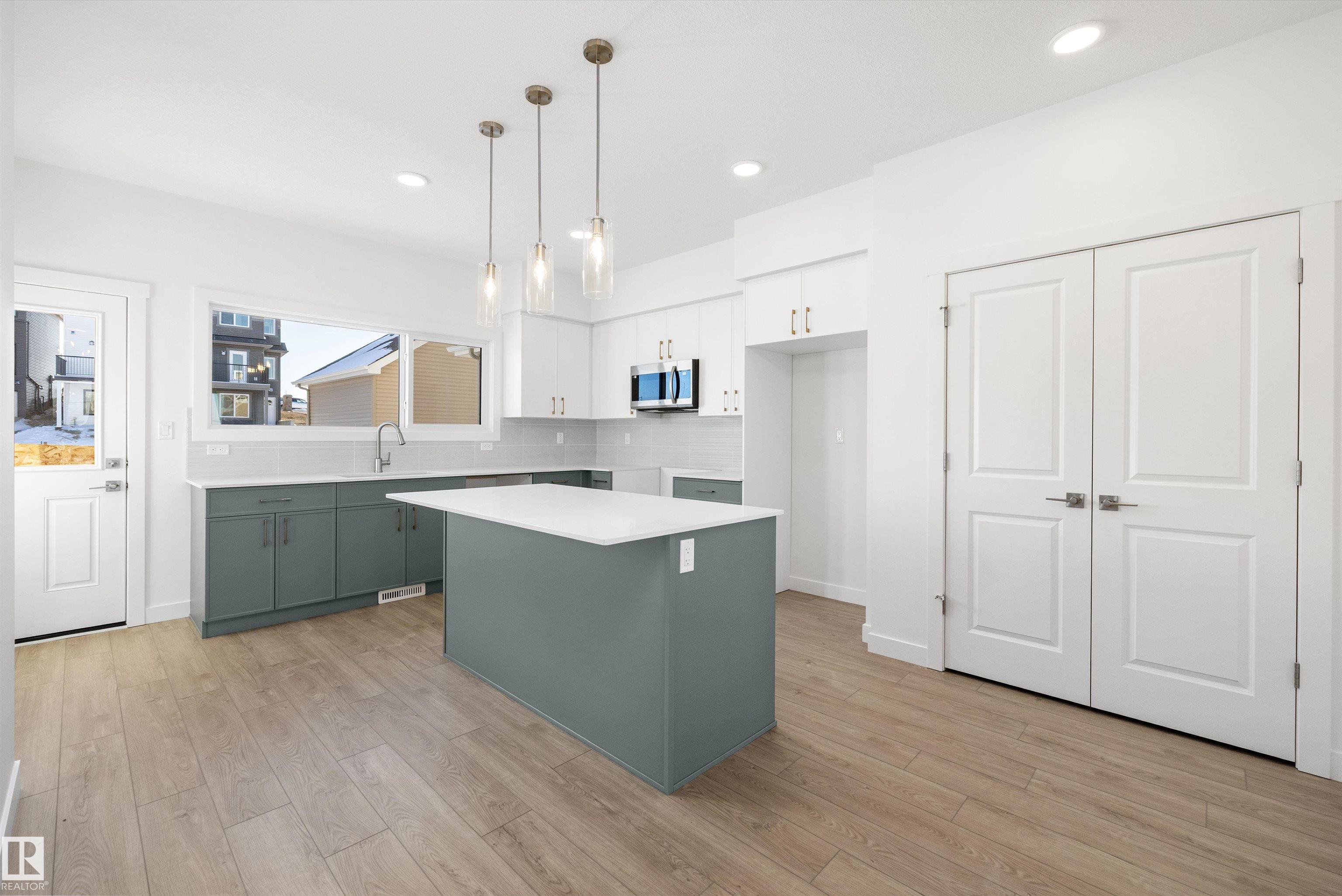 Photo 10 at 4594 Warbler Loop NW, Kinglet Gardens, Edmonton