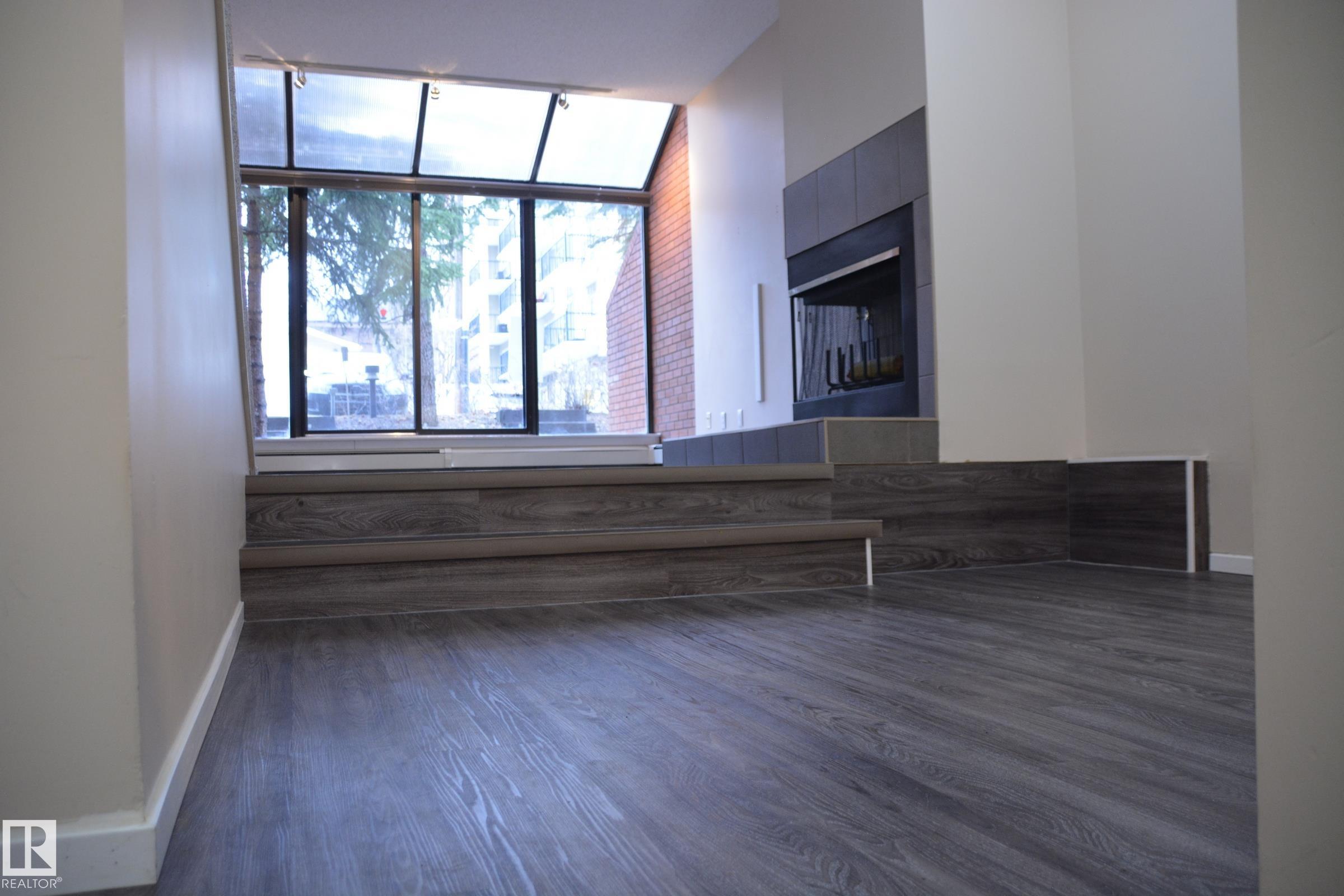 Photo 18 at 11176 83 Avenue NW, Garneau, Edmonton