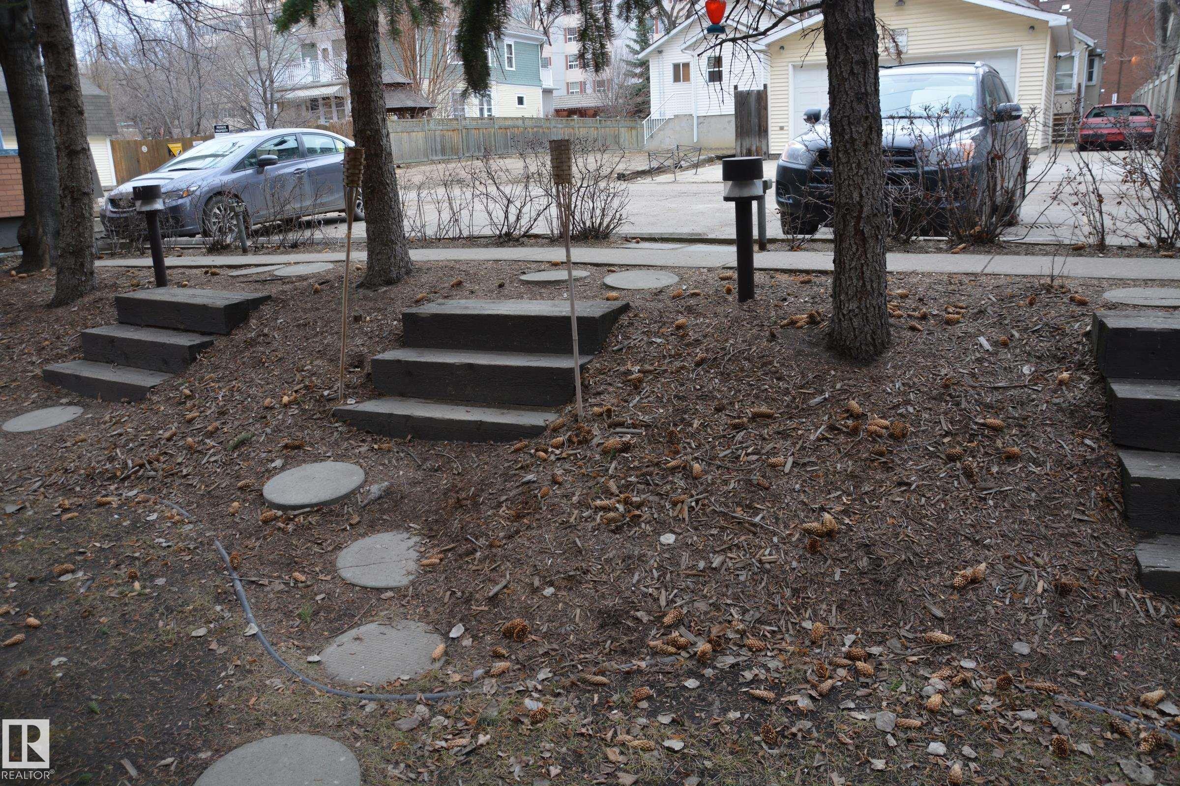 Photo 22 at 11176 83 Avenue NW, Garneau, Edmonton