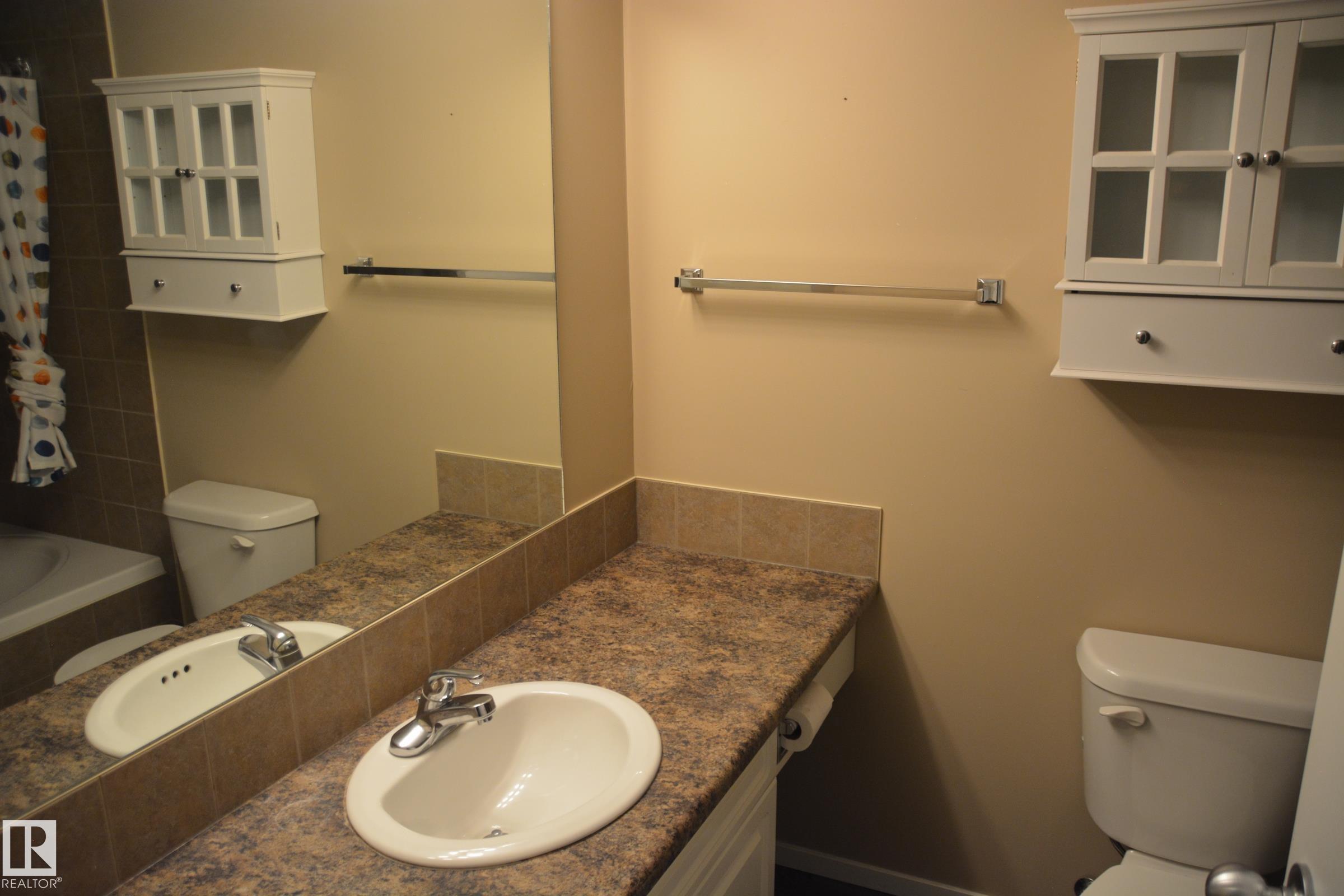 Photo 32 at 11176 83 Avenue NW, Garneau, Edmonton