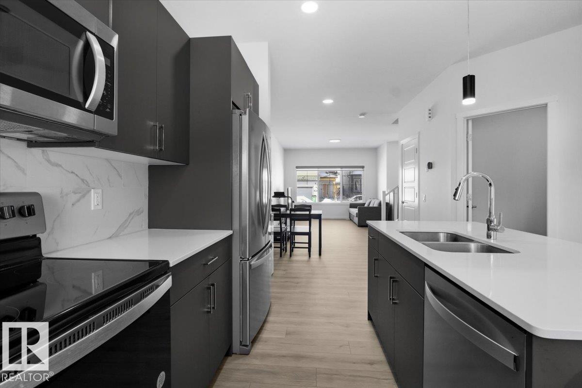 Photo 11 at 3323 Erlanger Bend NW, Edgemont, Edmonton