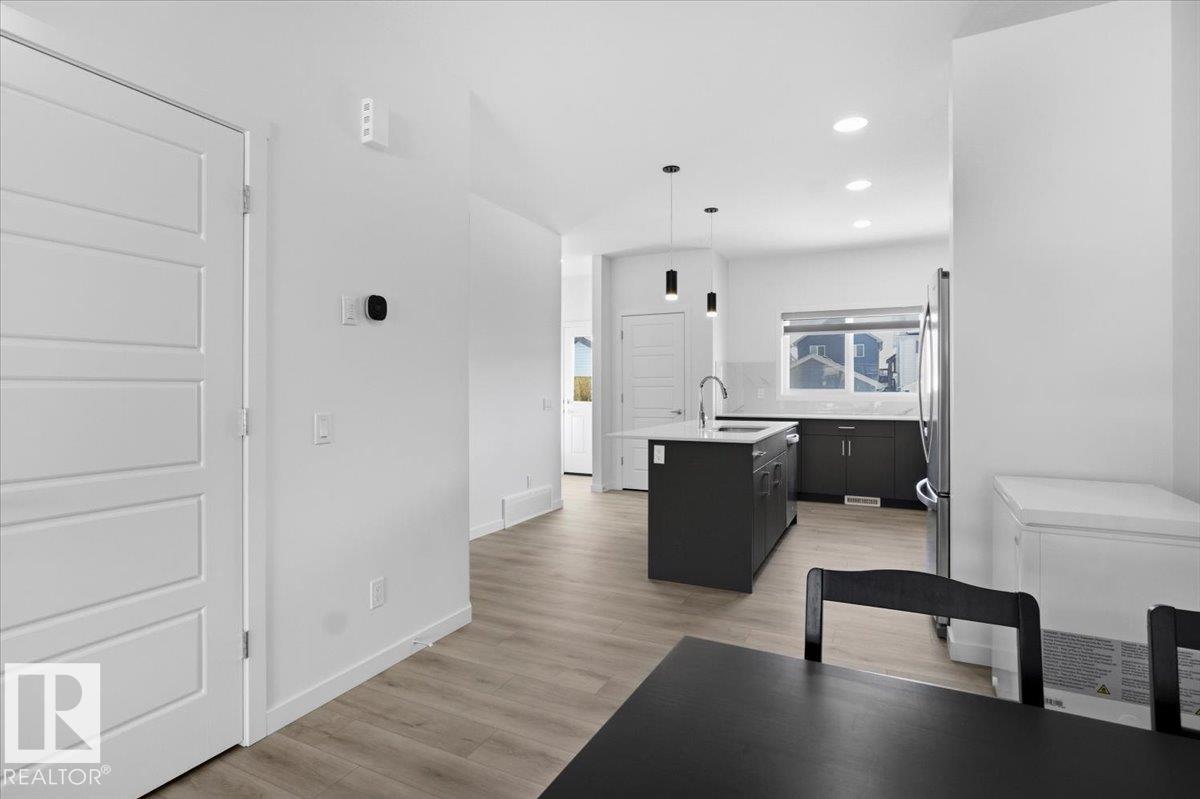 Photo 12 at 3323 Erlanger Bend NW, Edgemont, Edmonton