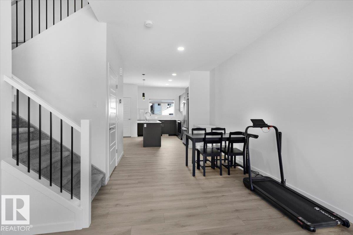 Photo 8 at 3323 Erlanger Bend NW, Edgemont, Edmonton