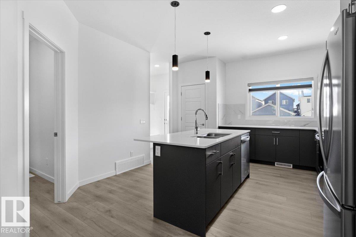 Photo 9 at 3323 Erlanger Bend NW, Edgemont, Edmonton