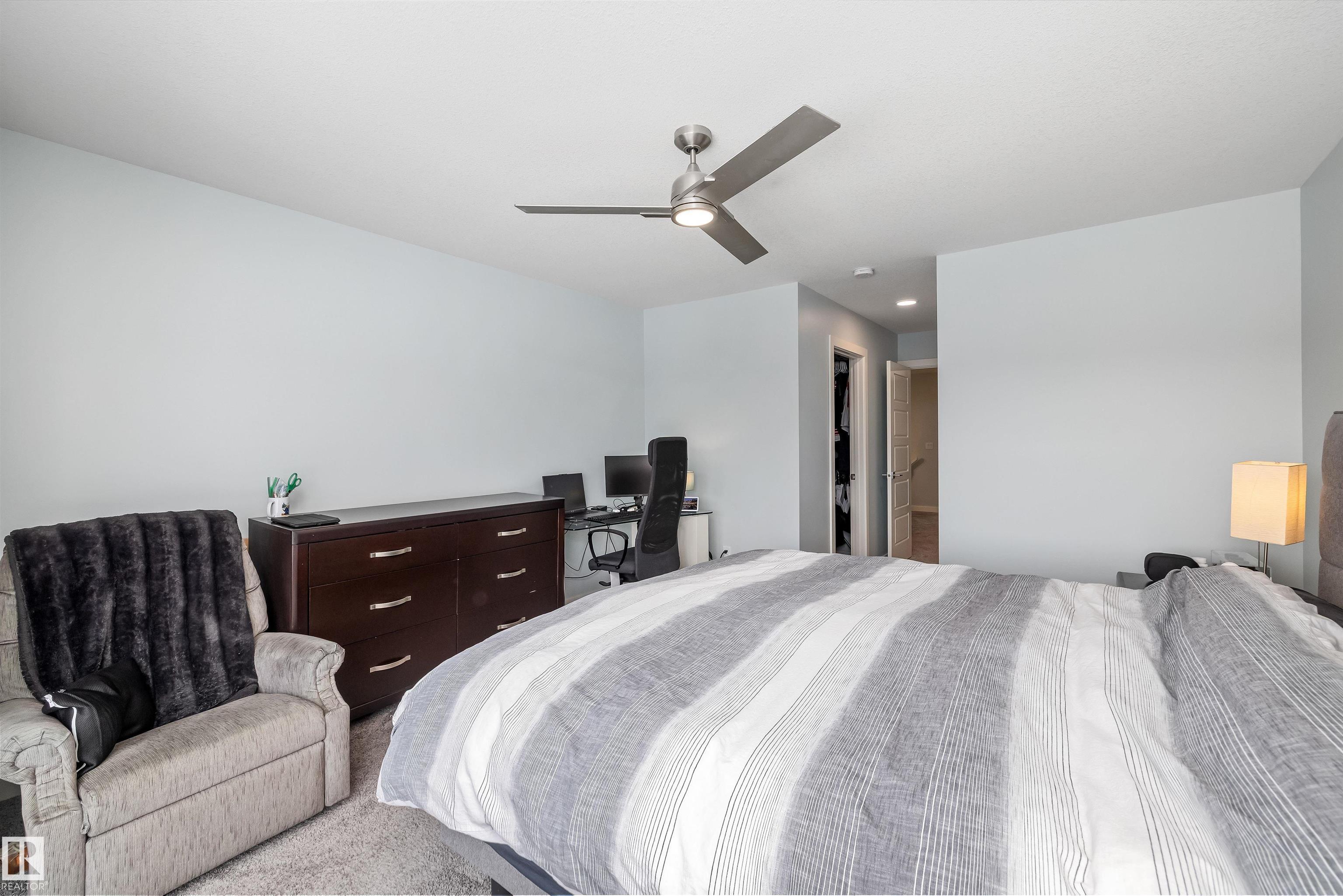 Photo 23 at 2086 Graydon Hill Crescent SW, Graydon Hill, Edmonton