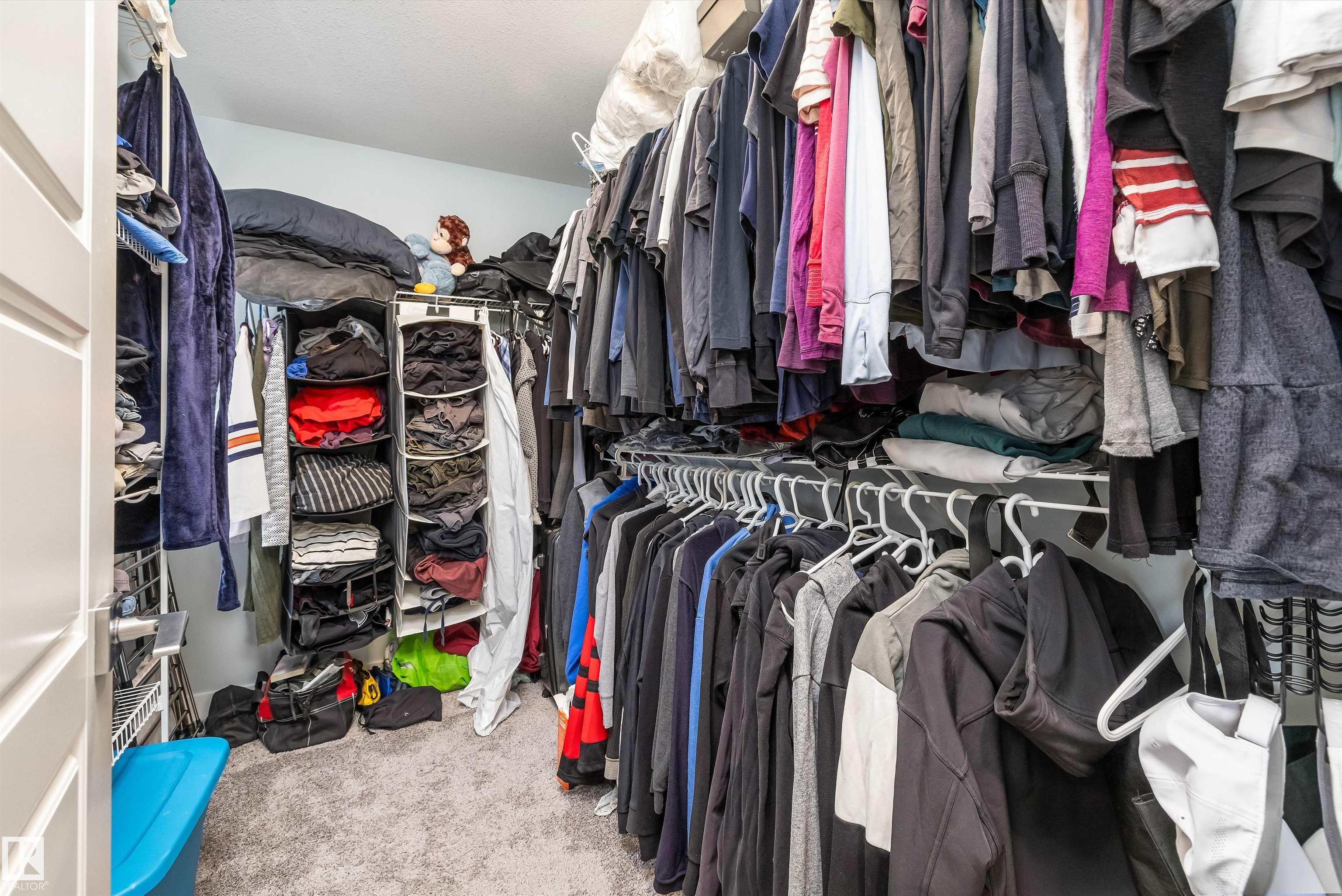 Photo 25 at 2086 Graydon Hill Crescent SW, Graydon Hill, Edmonton