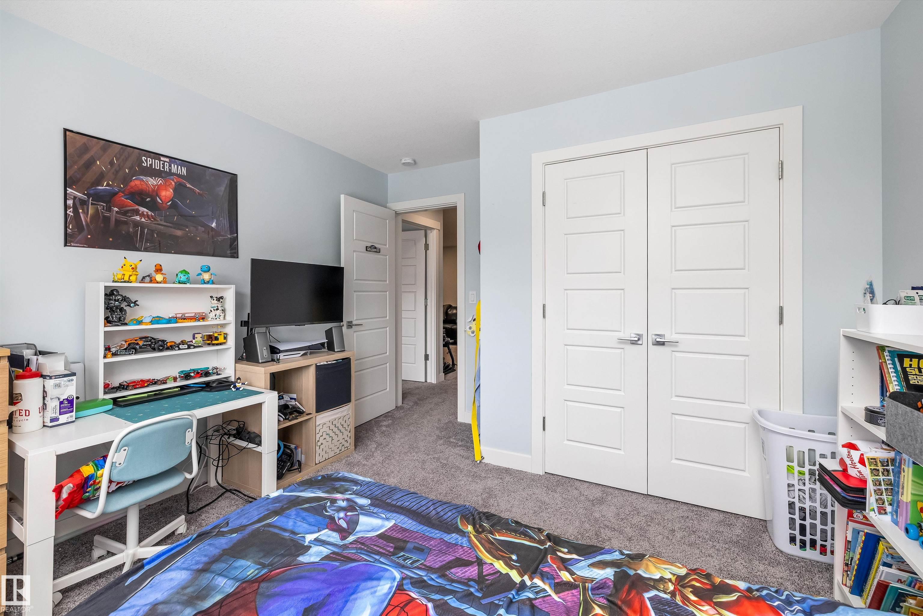 Photo 34 at 2086 Graydon Hill Crescent SW, Graydon Hill, Edmonton