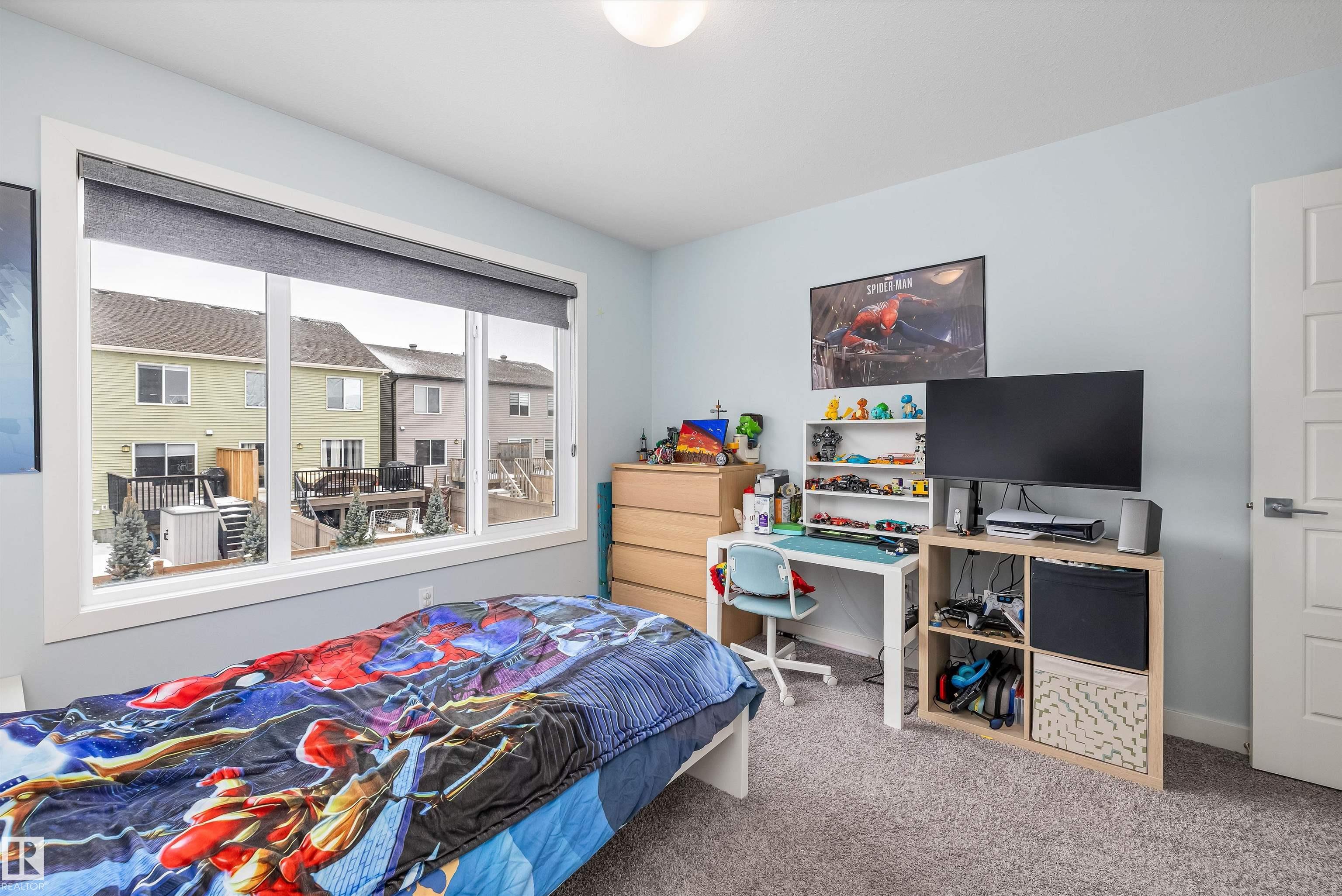 Photo 35 at 2086 Graydon Hill Crescent SW, Graydon Hill, Edmonton