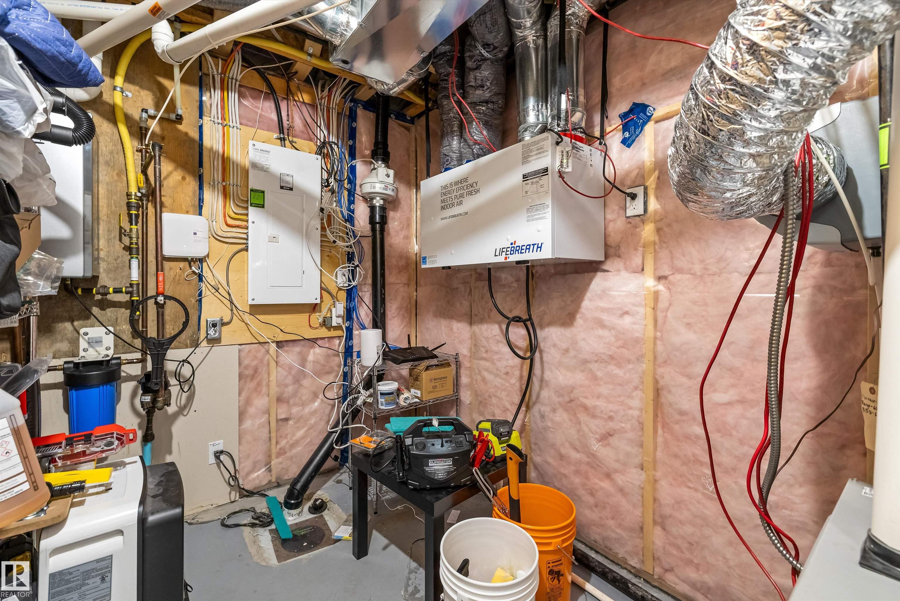 Photo 47 at 2086 Graydon Hill Crescent SW, Graydon Hill, Edmonton