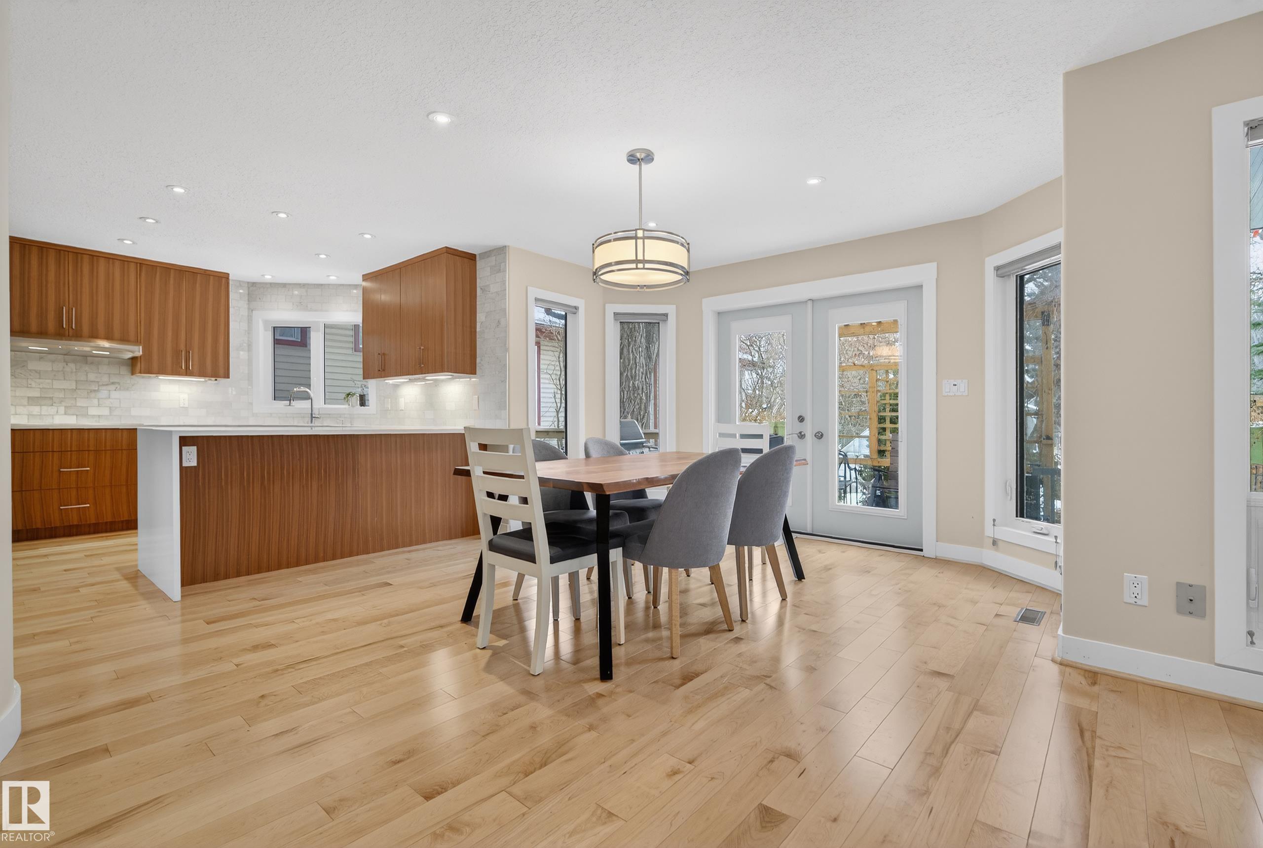 Photo 14 at 9324 95 Street NW, Bonnie Doon, Edmonton