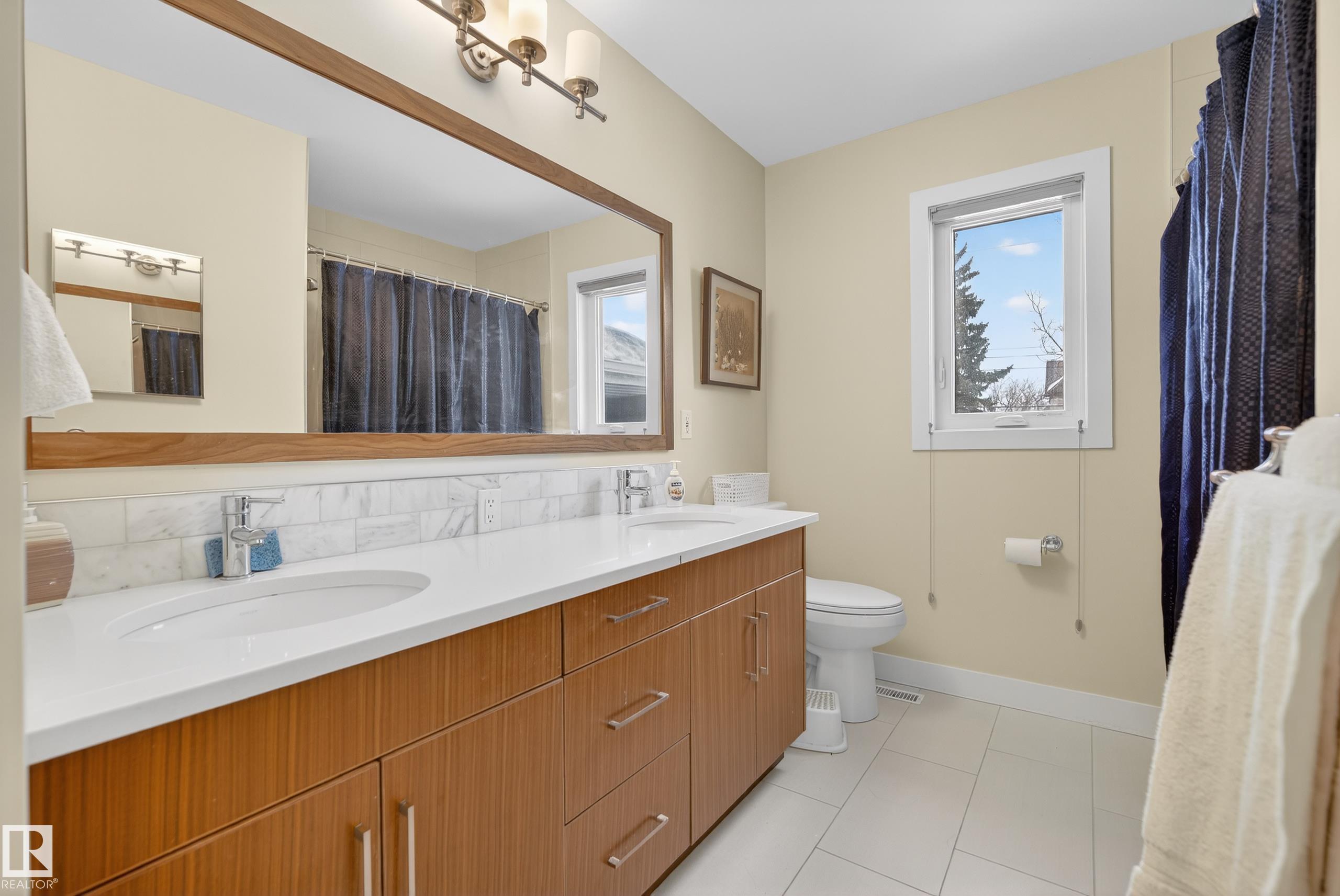 Photo 34 at 9324 95 Street NW, Bonnie Doon, Edmonton