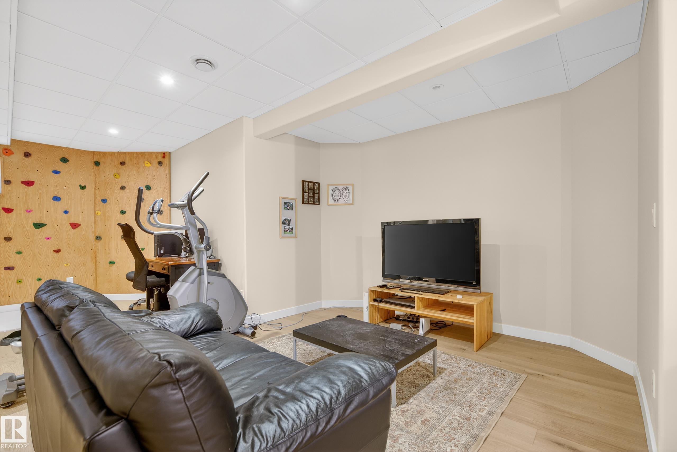 Photo 39 at 9324 95 Street NW, Bonnie Doon, Edmonton