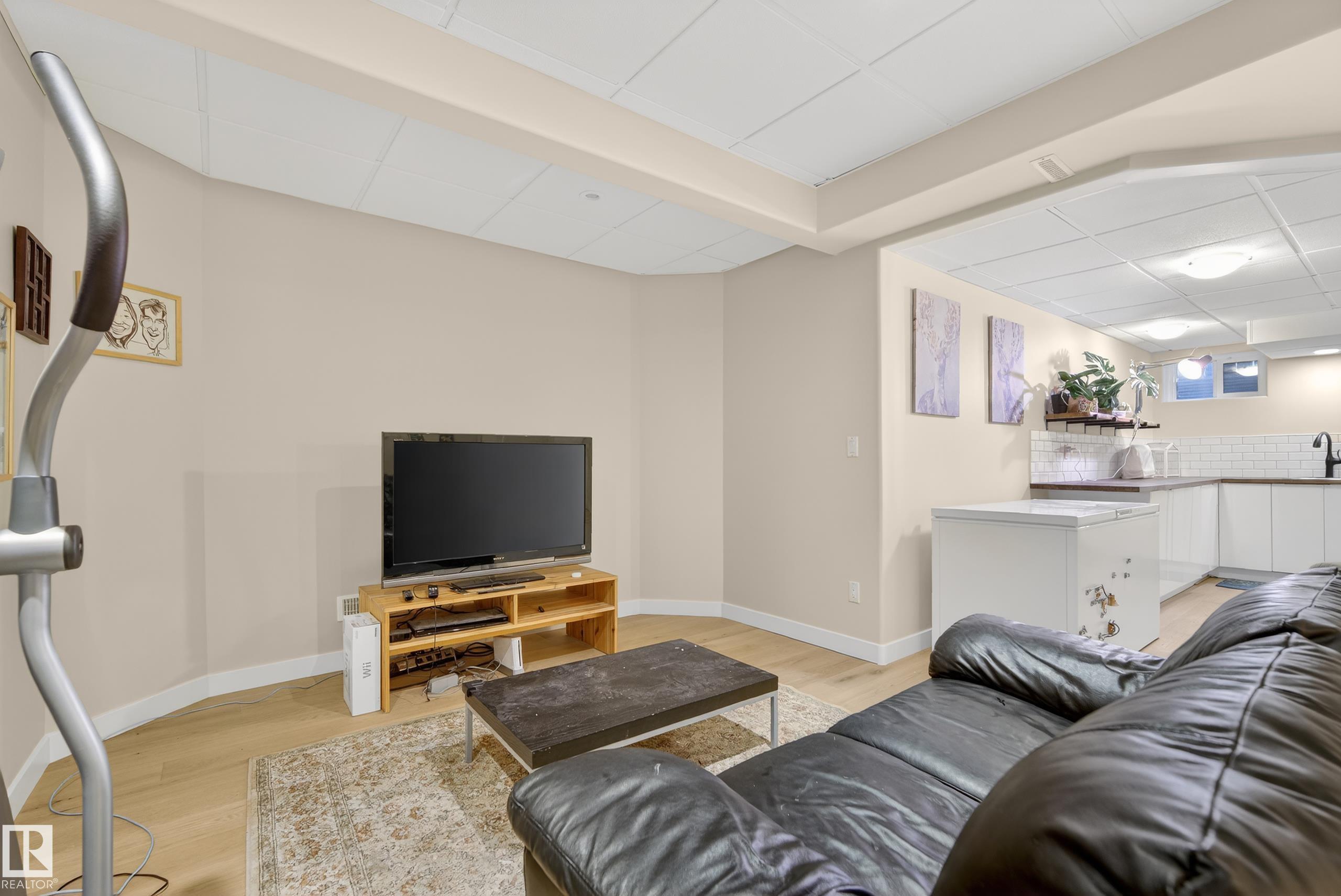 Photo 40 at 9324 95 Street NW, Bonnie Doon, Edmonton