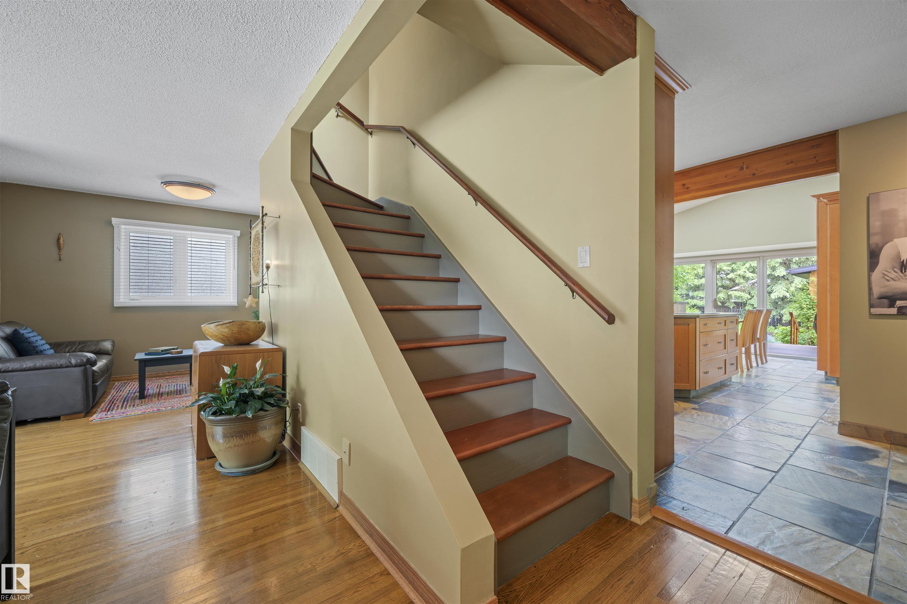 Photo 14 at 11622 76 Avenue NW, Belgravia, Edmonton