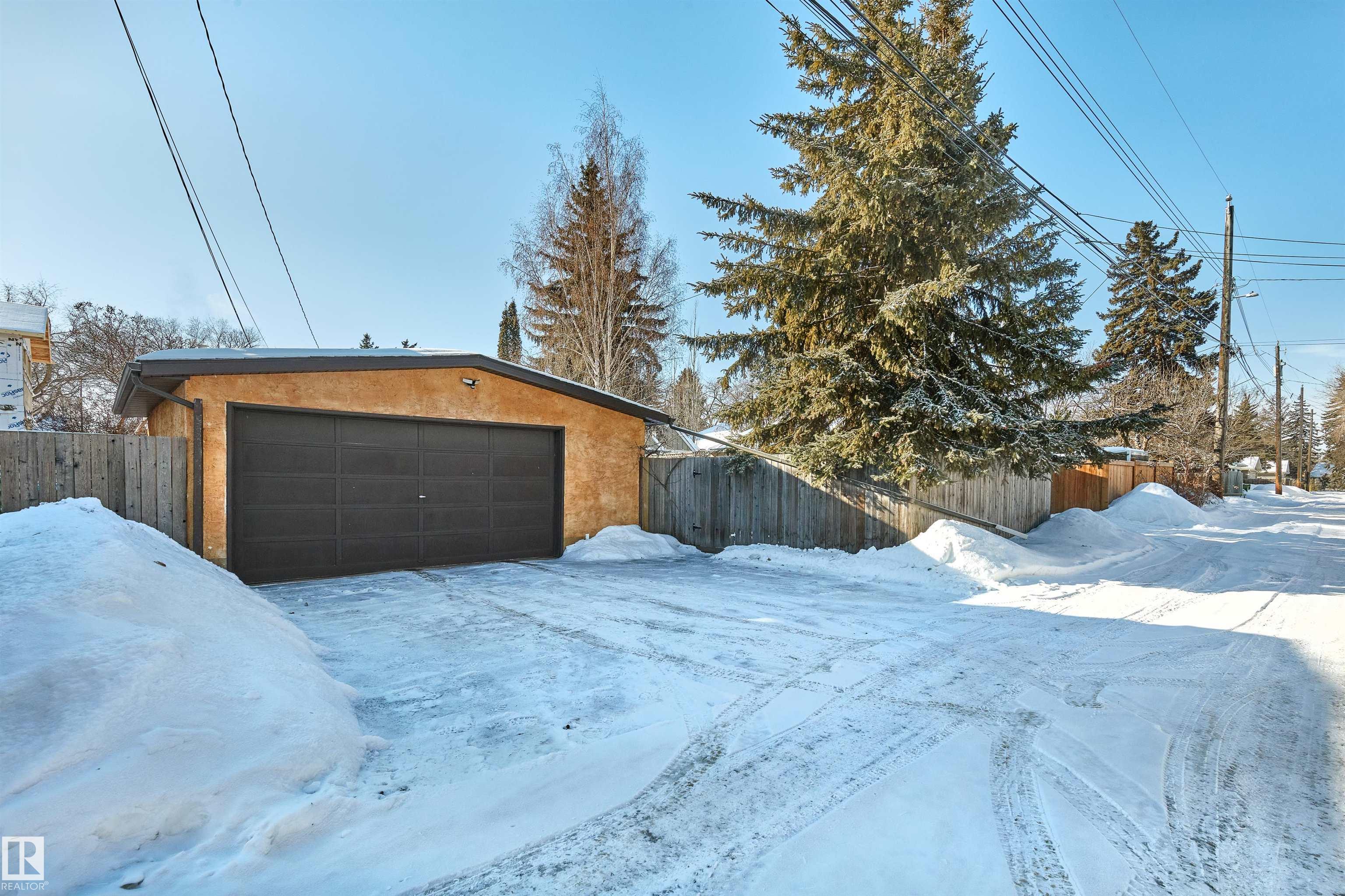 Photo 46 at 11622 76 Avenue NW, Belgravia, Edmonton