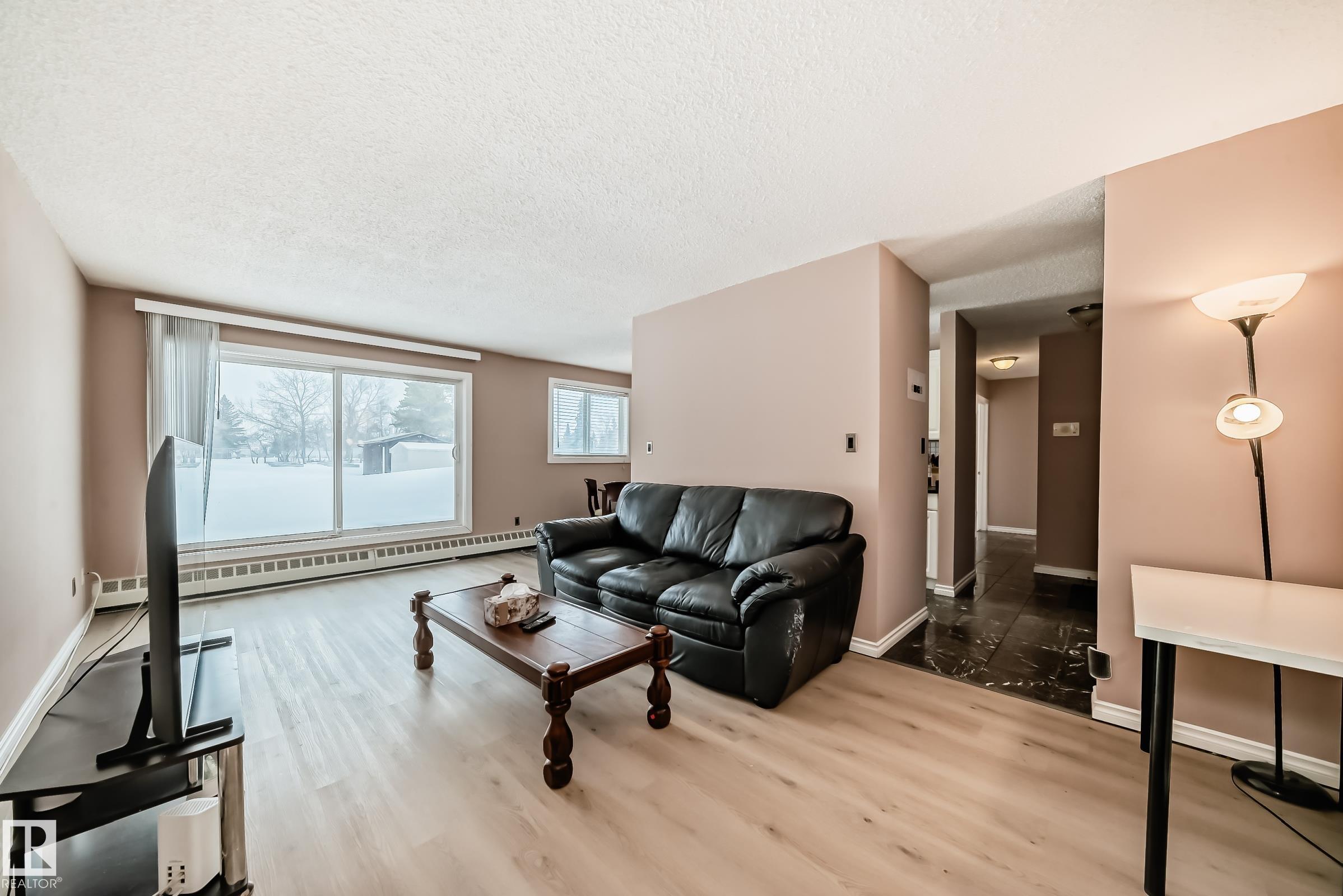 Photo 10 at 121 - 15105 121 Street NW, Caernarvon, Edmonton