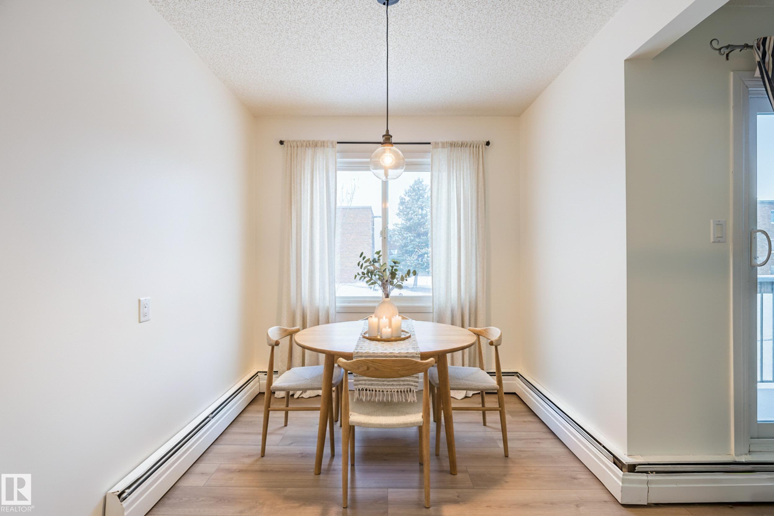 202 - 11450 40 Avenue NW, Royal Gardens, Edmonton