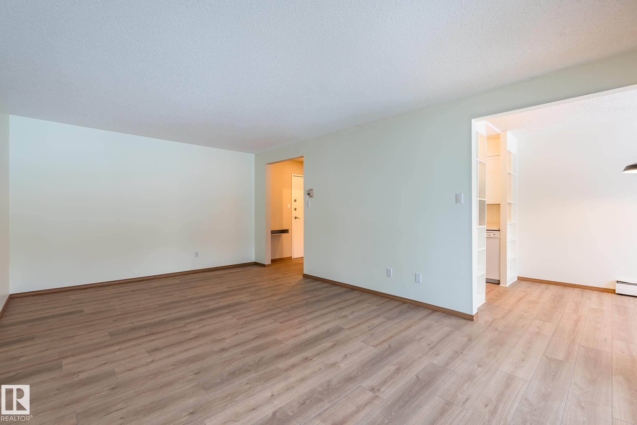 Photo 15 at 202 - 11450 40 Avenue NW, Royal Gardens, Edmonton