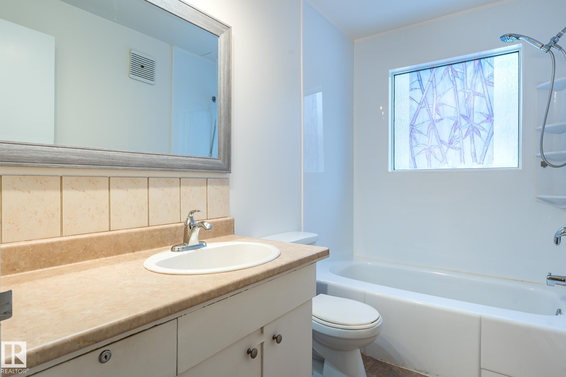 Photo 34 at 202 - 11450 40 Avenue NW, Royal Gardens, Edmonton