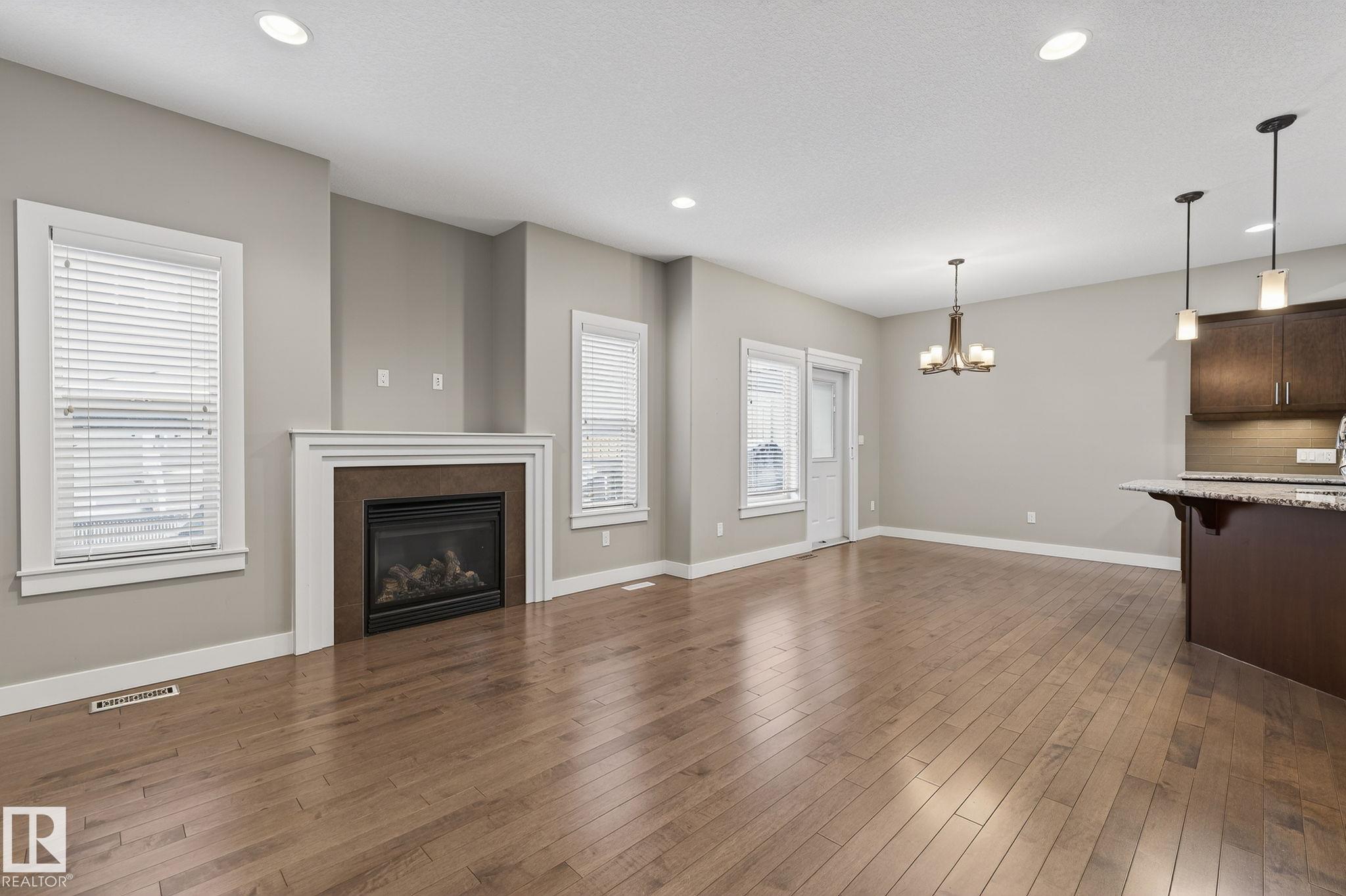 Photo 8 at 92 - 8602 Southfort Boulevard, South Fort, Fort Saskatchewan