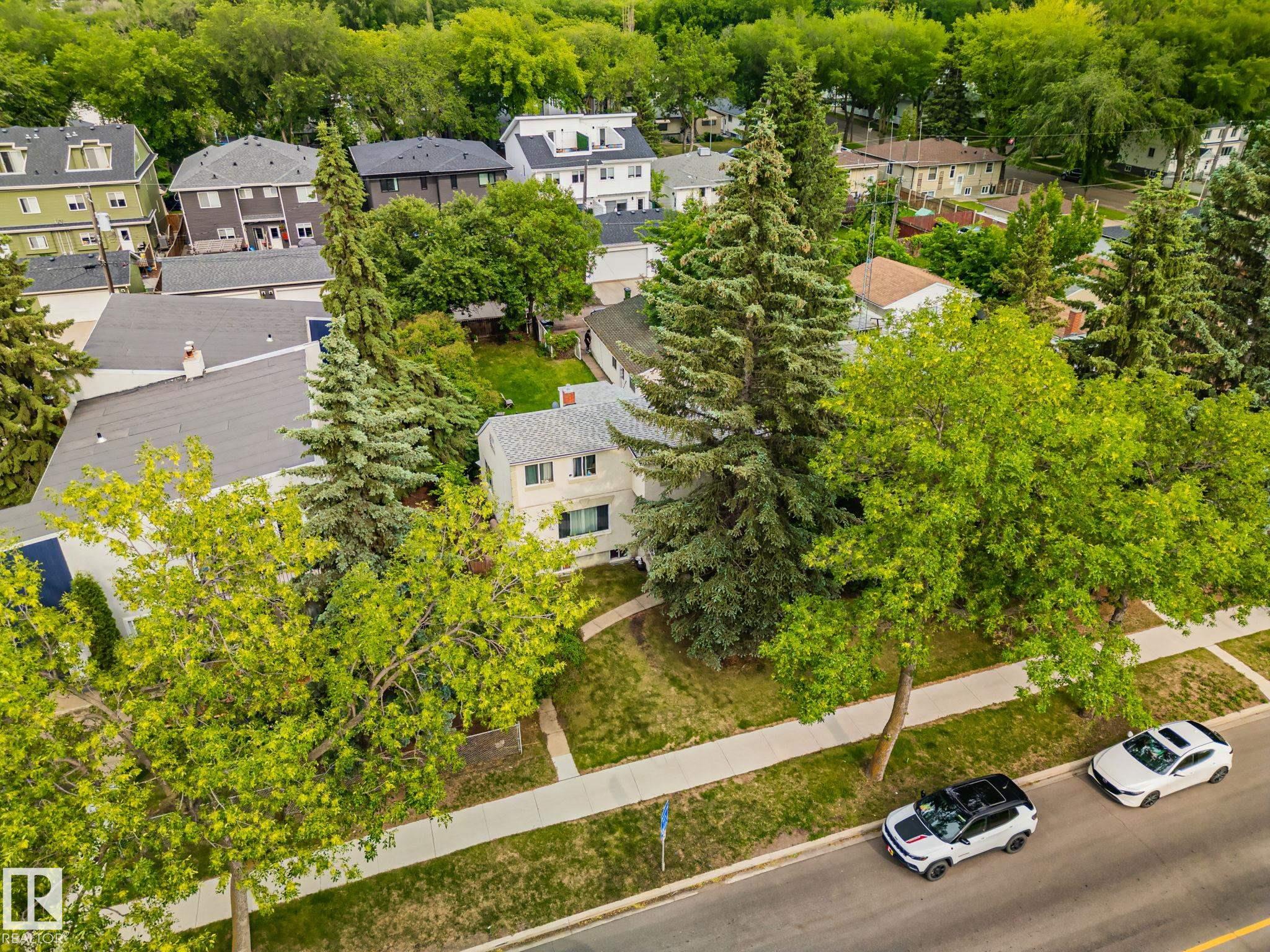 Photo 12 at 10521 84 Street NW, Forest Heights, Edmonton