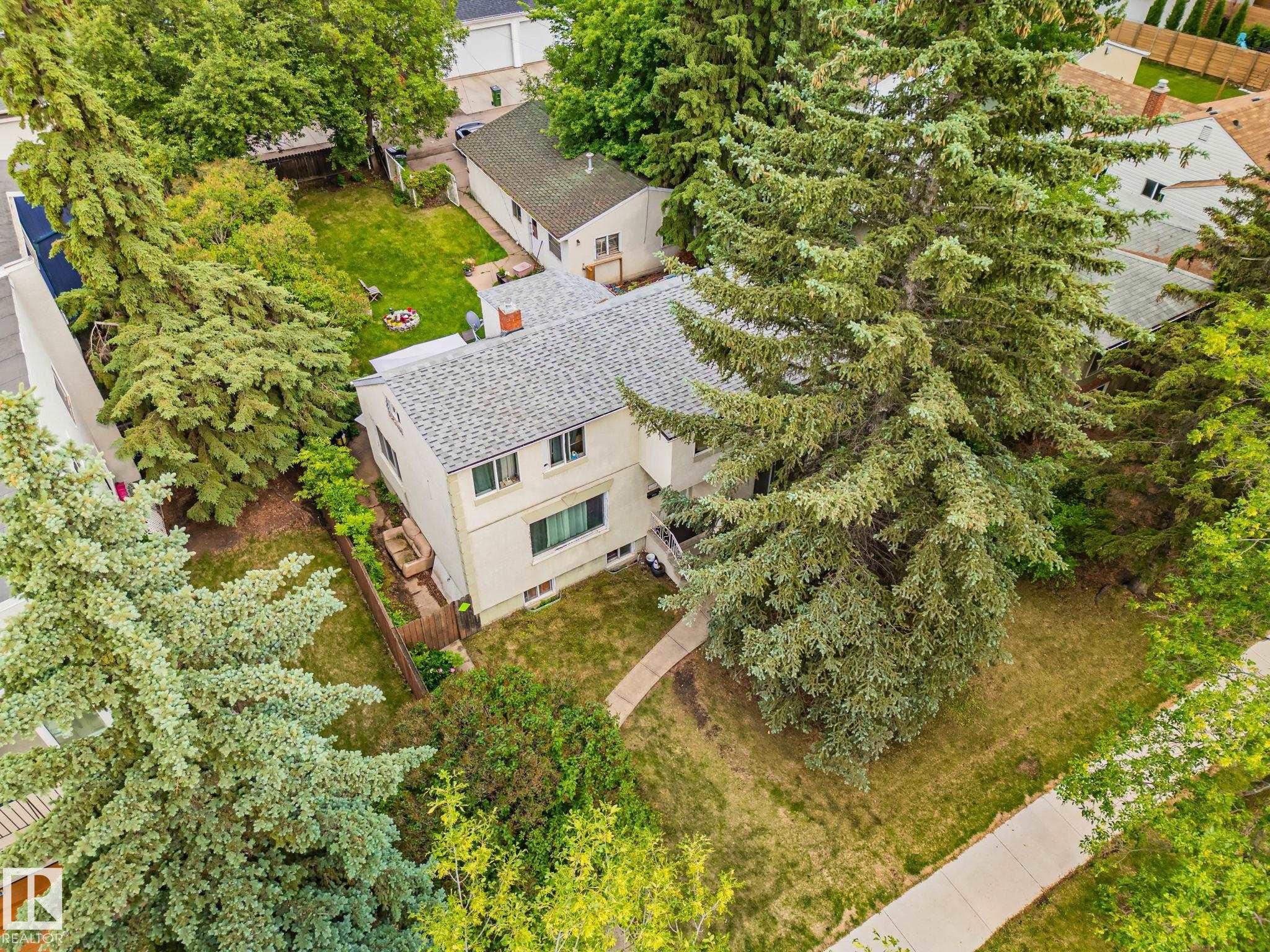 Photo 13 at 10521 84 Street NW, Forest Heights, Edmonton