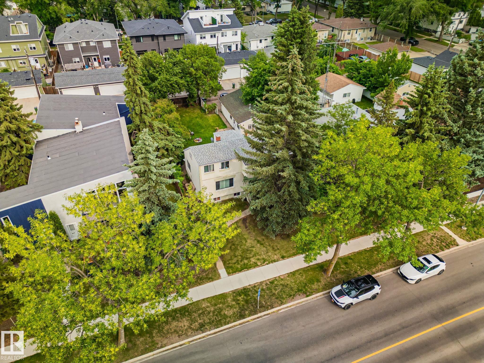 Photo 15 at 10521 84 Street NW, Forest Heights, Edmonton