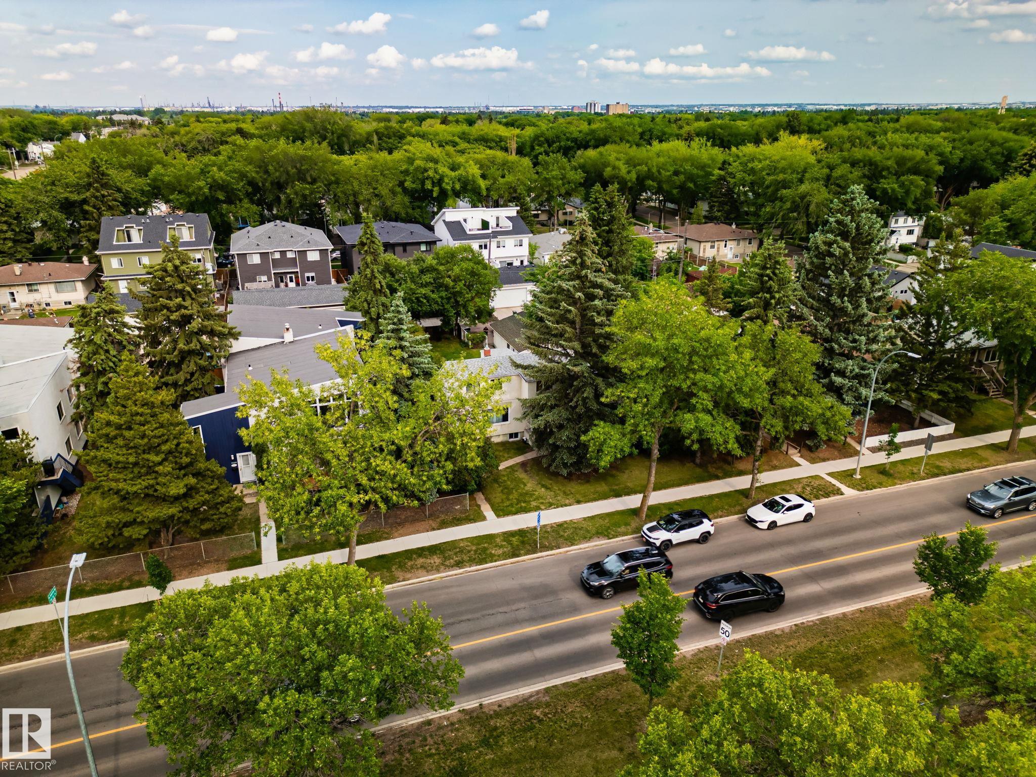 Photo 16 at 10521 84 Street NW, Forest Heights, Edmonton