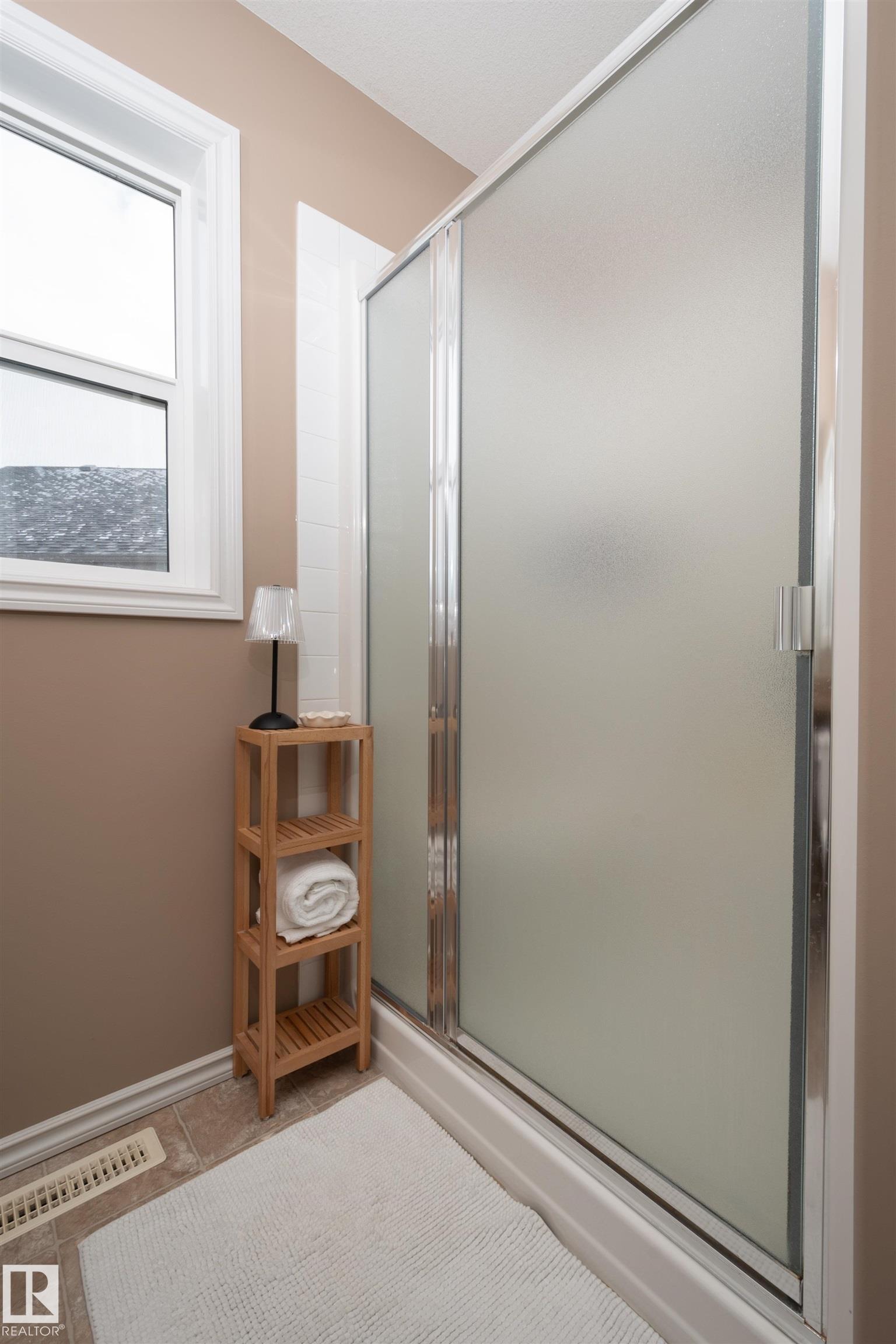 Photo 18 at 14 Aralia Cove, Aspen Glen, Spruce Grove