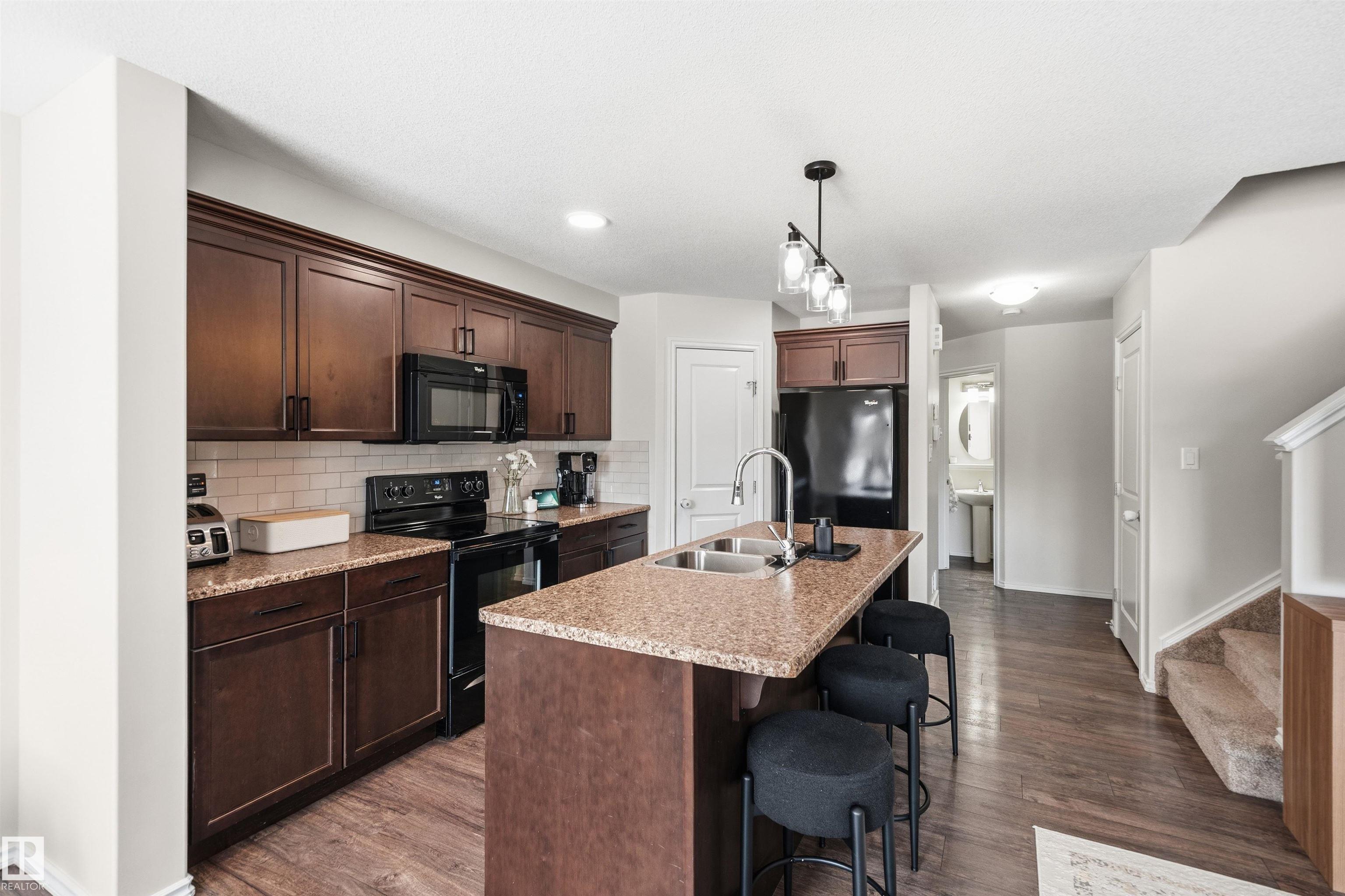 Photo 6 at 14 Aralia Cove, Aspen Glen, Spruce Grove