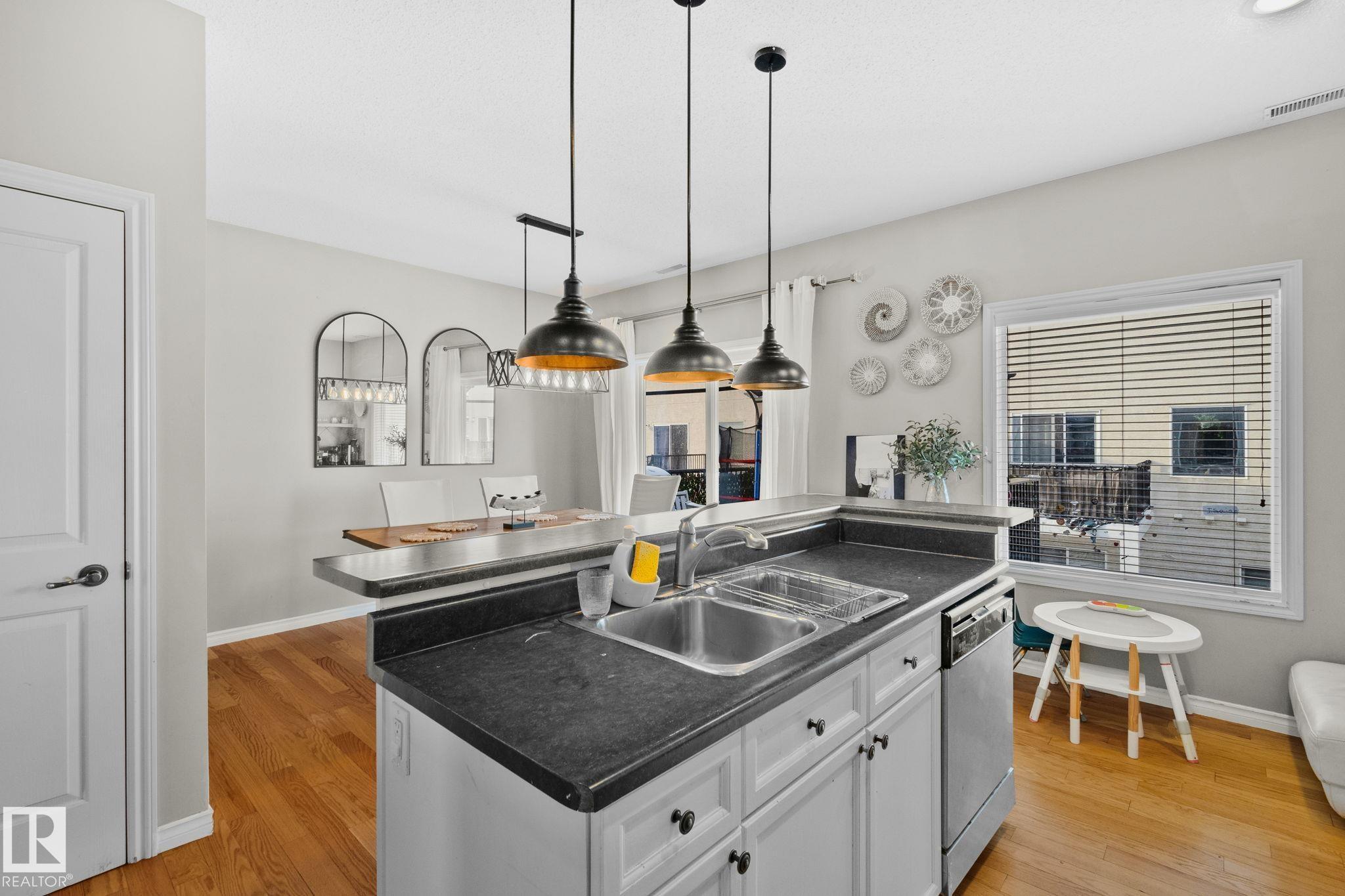 46 - 13825 155 Avenue NW, Carlton, Edmonton