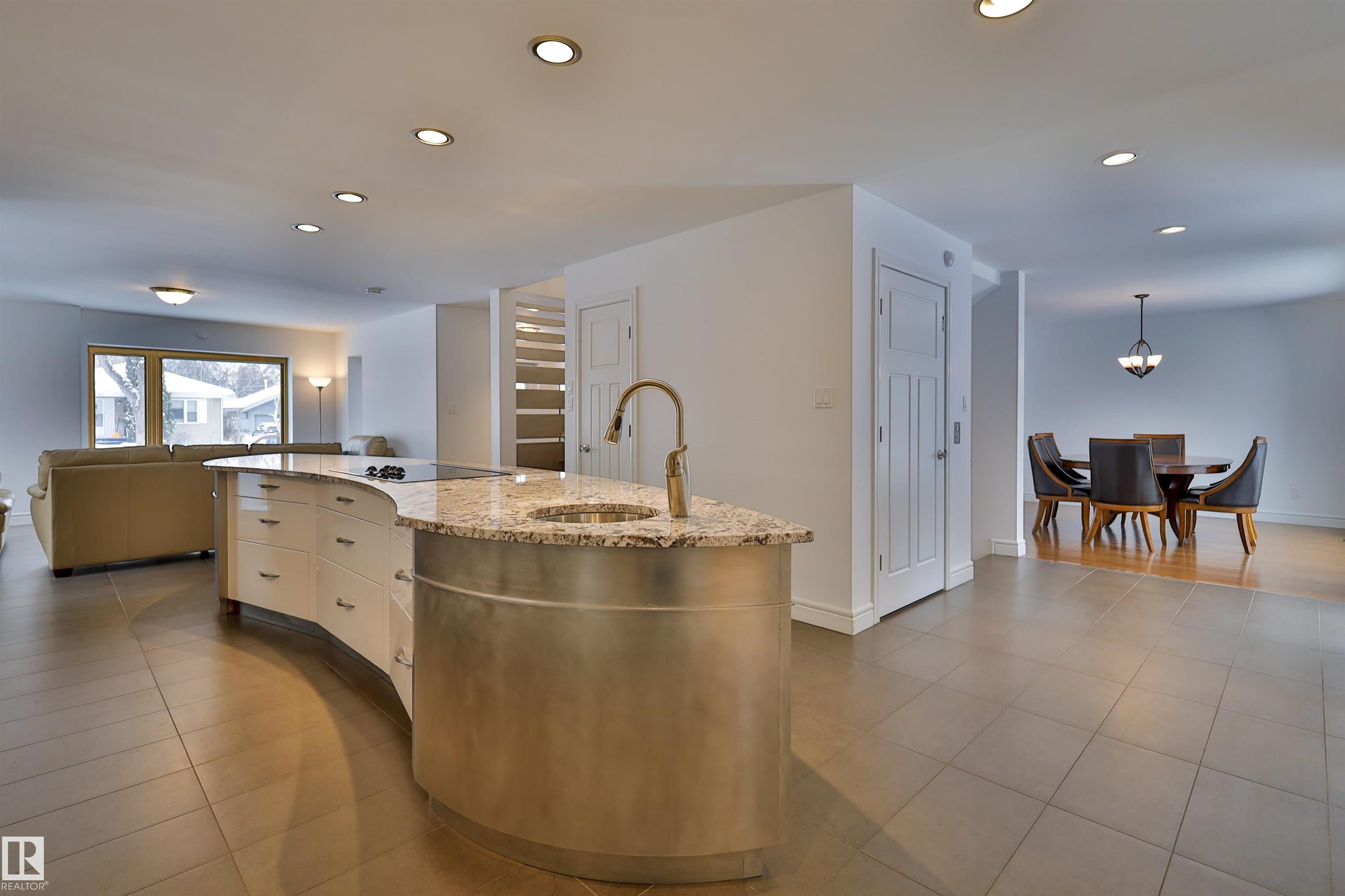 Photo 17 at 11528 72 Avenue NW, Belgravia, Edmonton