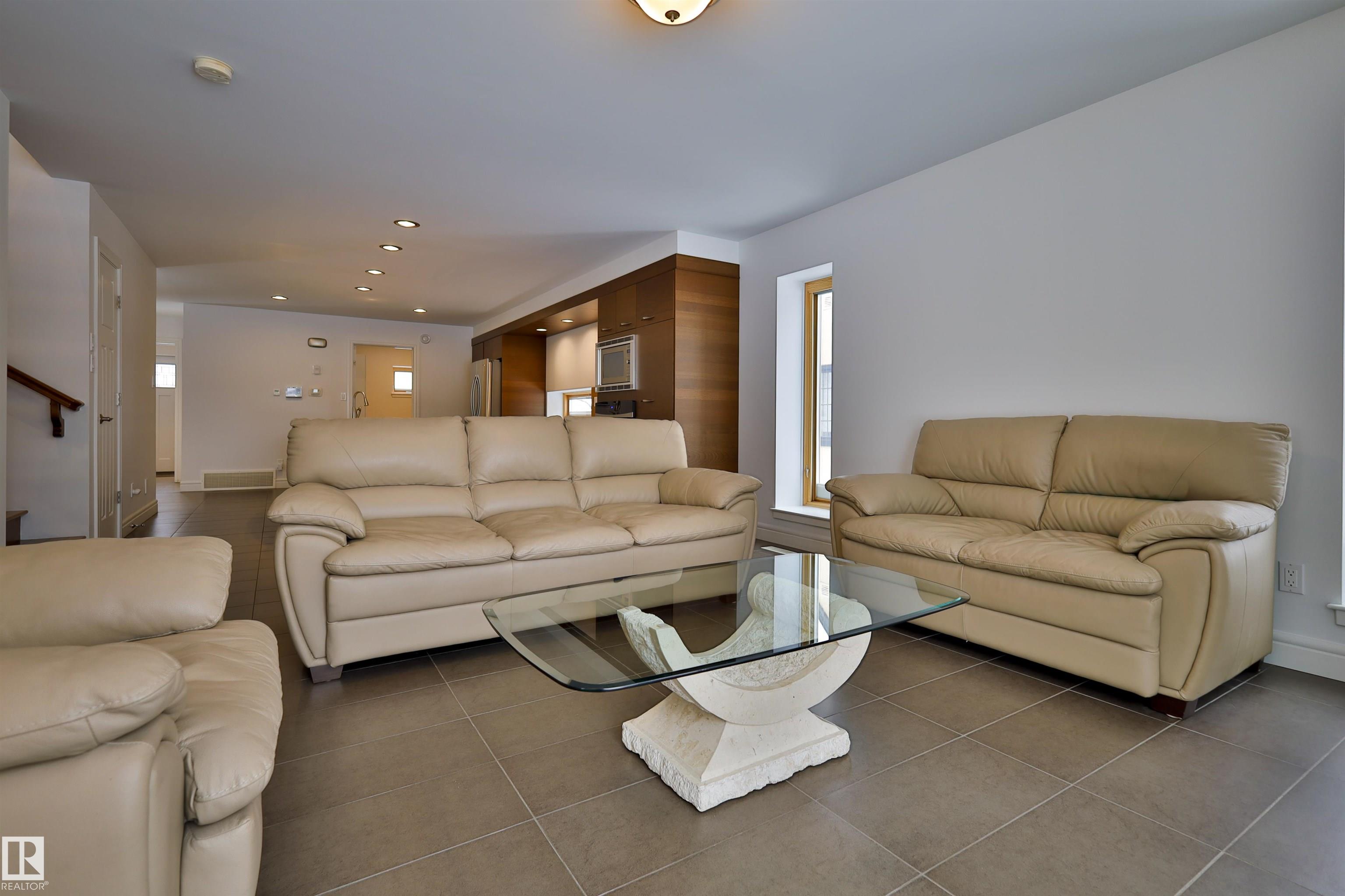 Photo 26 at 11528 72 Avenue NW, Belgravia, Edmonton