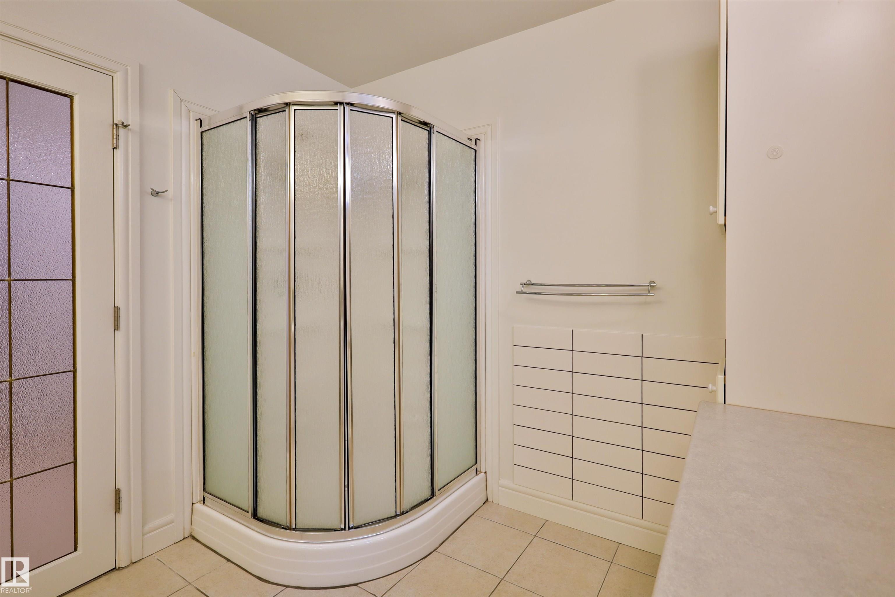 Photo 70 at 11528 72 Avenue NW, Belgravia, Edmonton