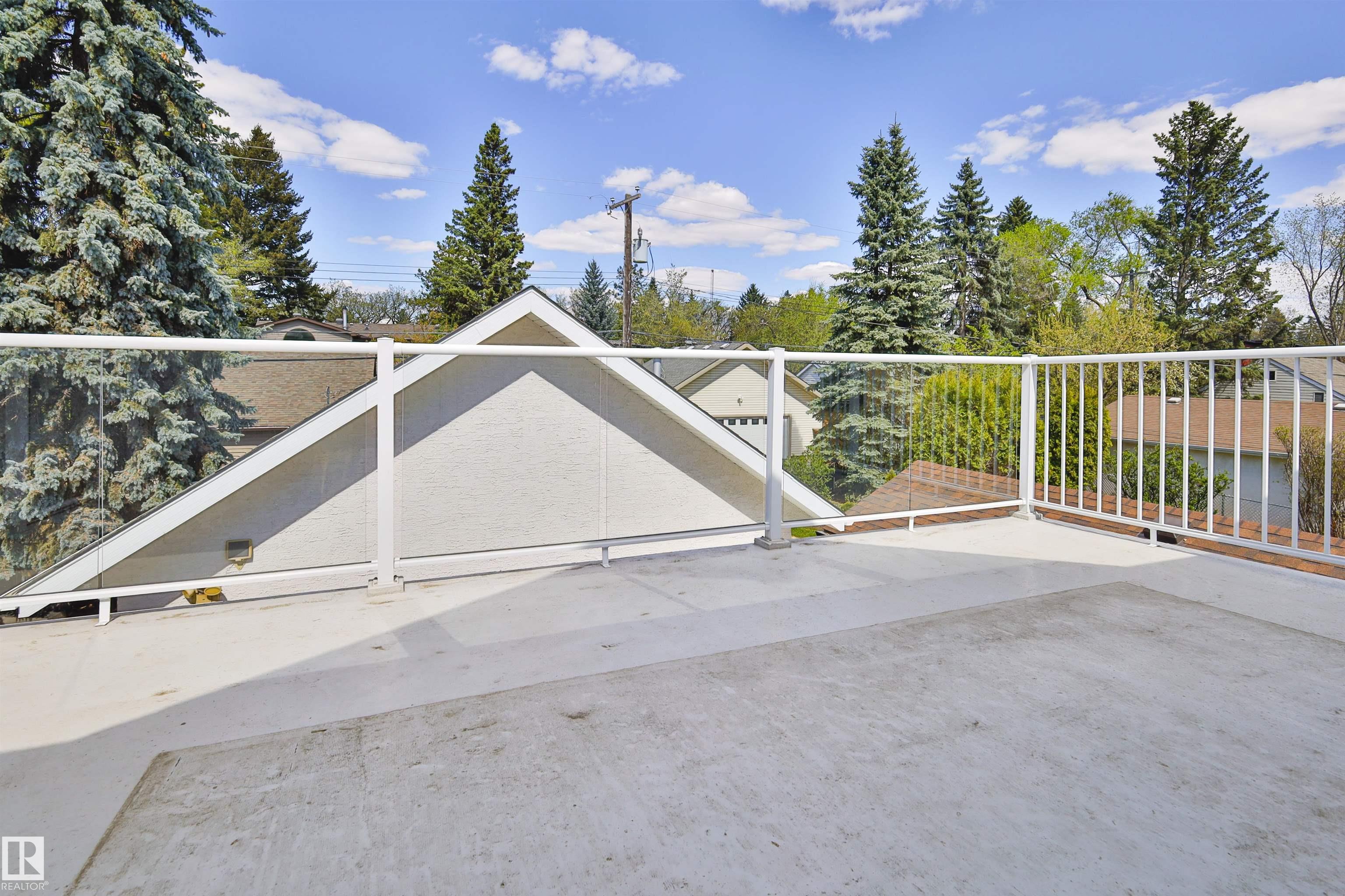 Photo 8 at 11528 72 Avenue NW, Belgravia, Edmonton
