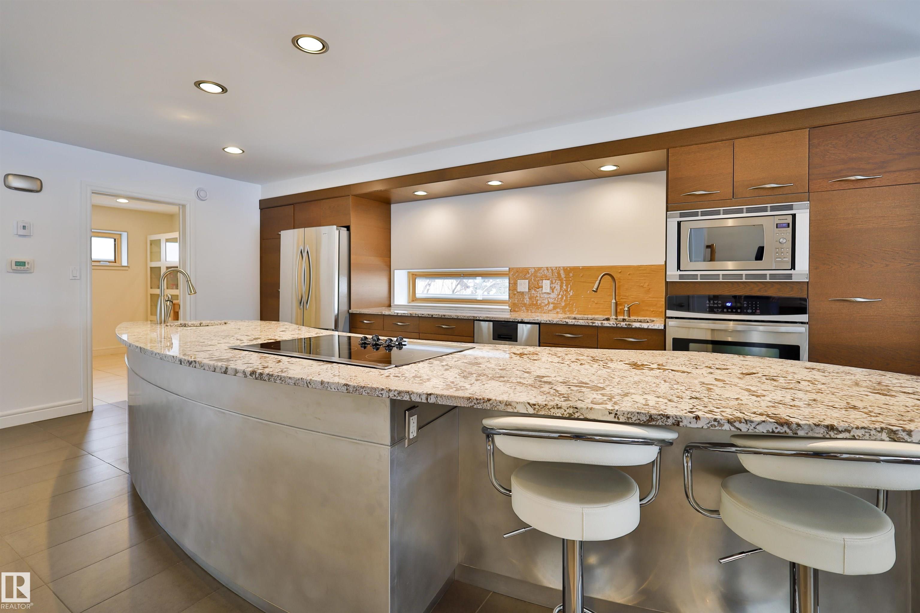 Photo 10 at 11528 72 Avenue NW, Belgravia, Edmonton