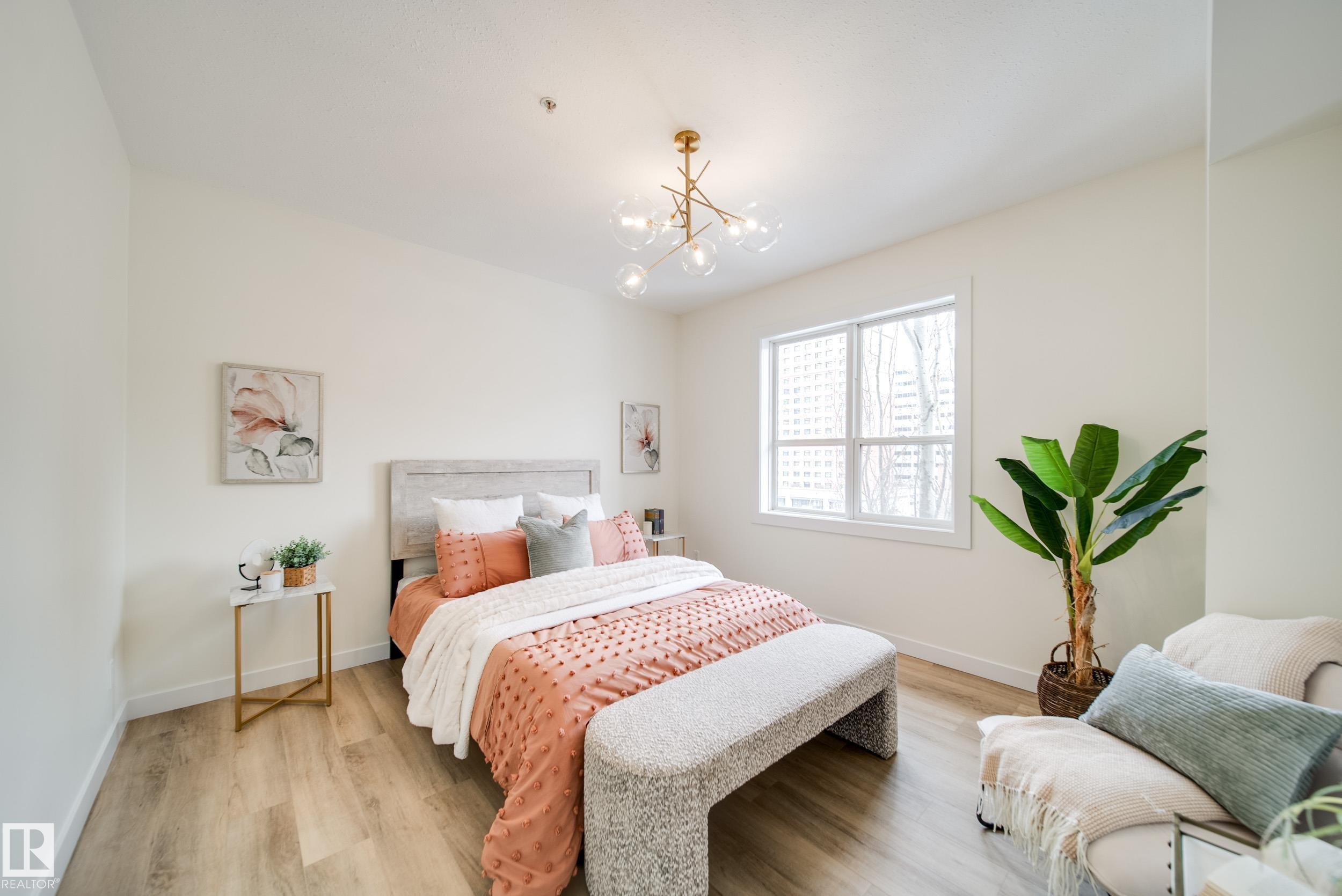 Photo 15 at 532 - 10023 110 Street NW, Wîhkwêntôwin, Edmonton