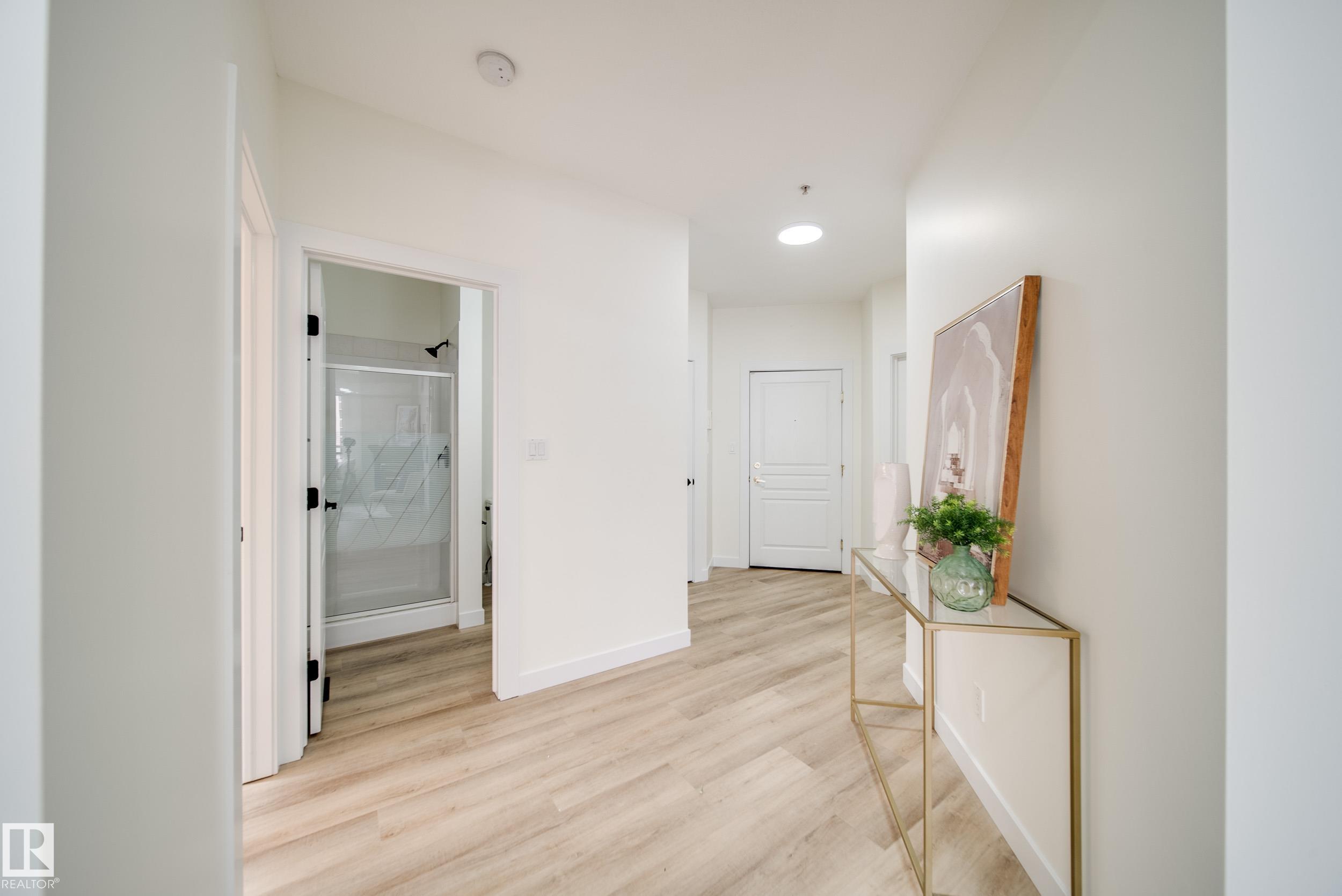 Photo 20 at 532 - 10023 110 Street NW, Wîhkwêntôwin, Edmonton