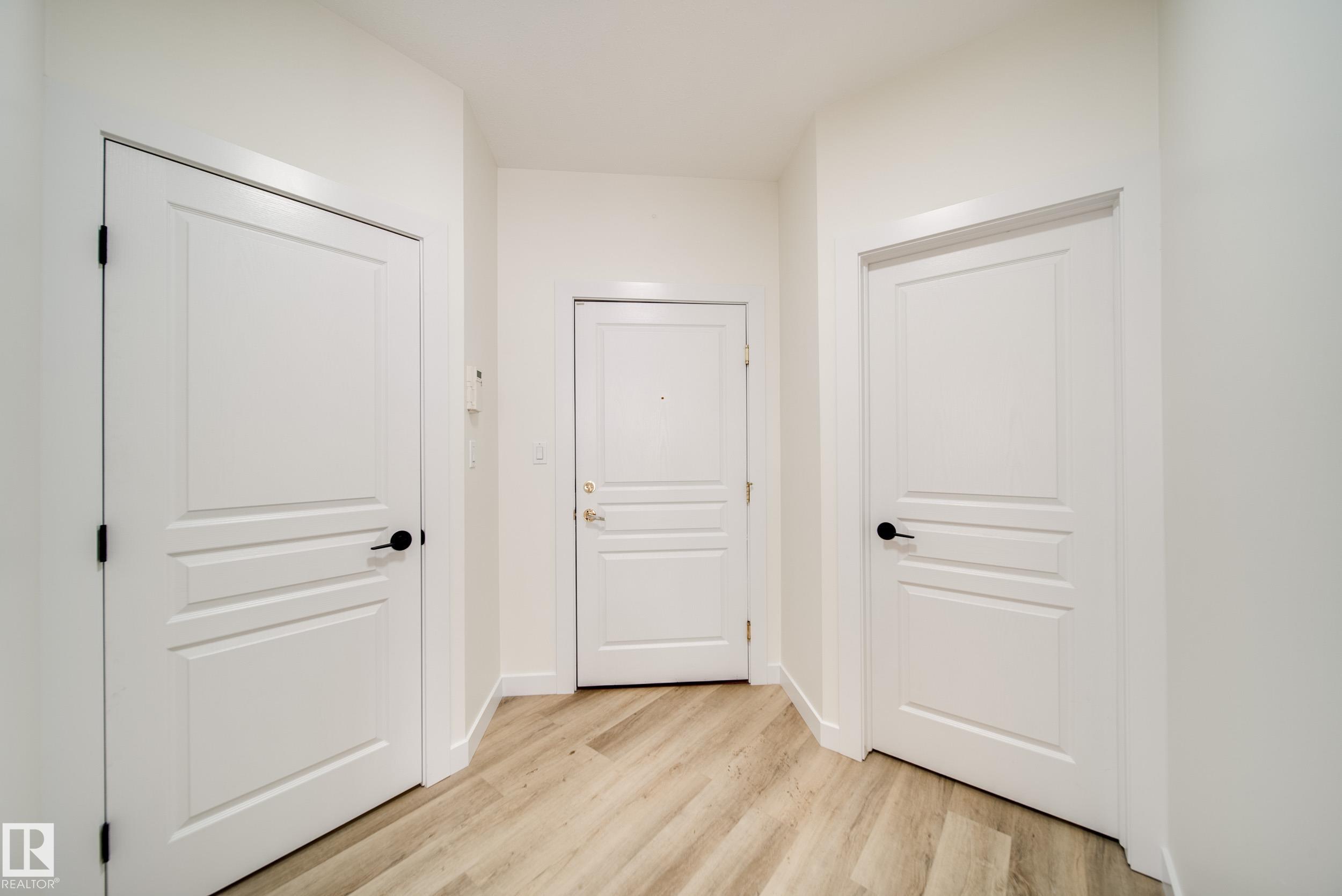 Photo 24 at 532 - 10023 110 Street NW, Wîhkwêntôwin, Edmonton